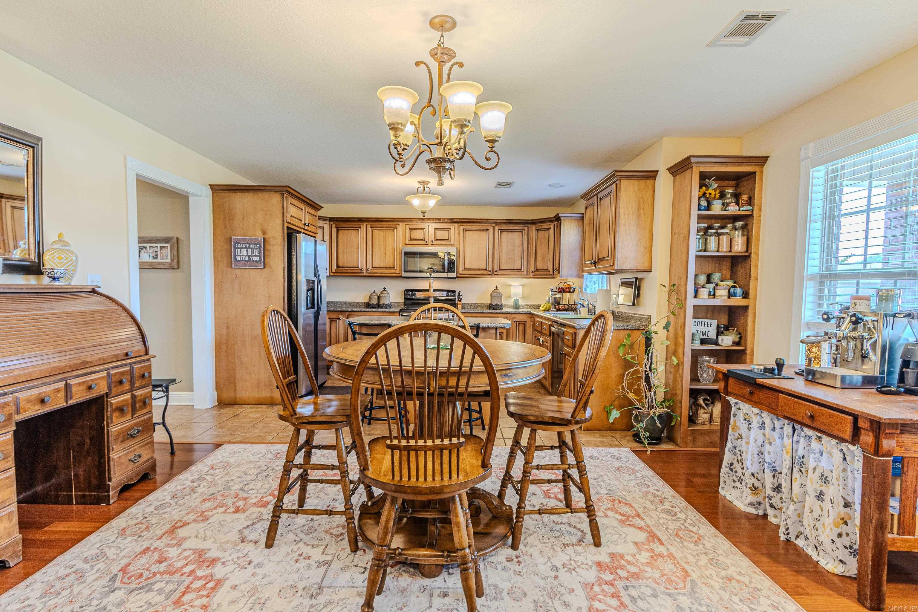CARRIAGE HILL - Residential