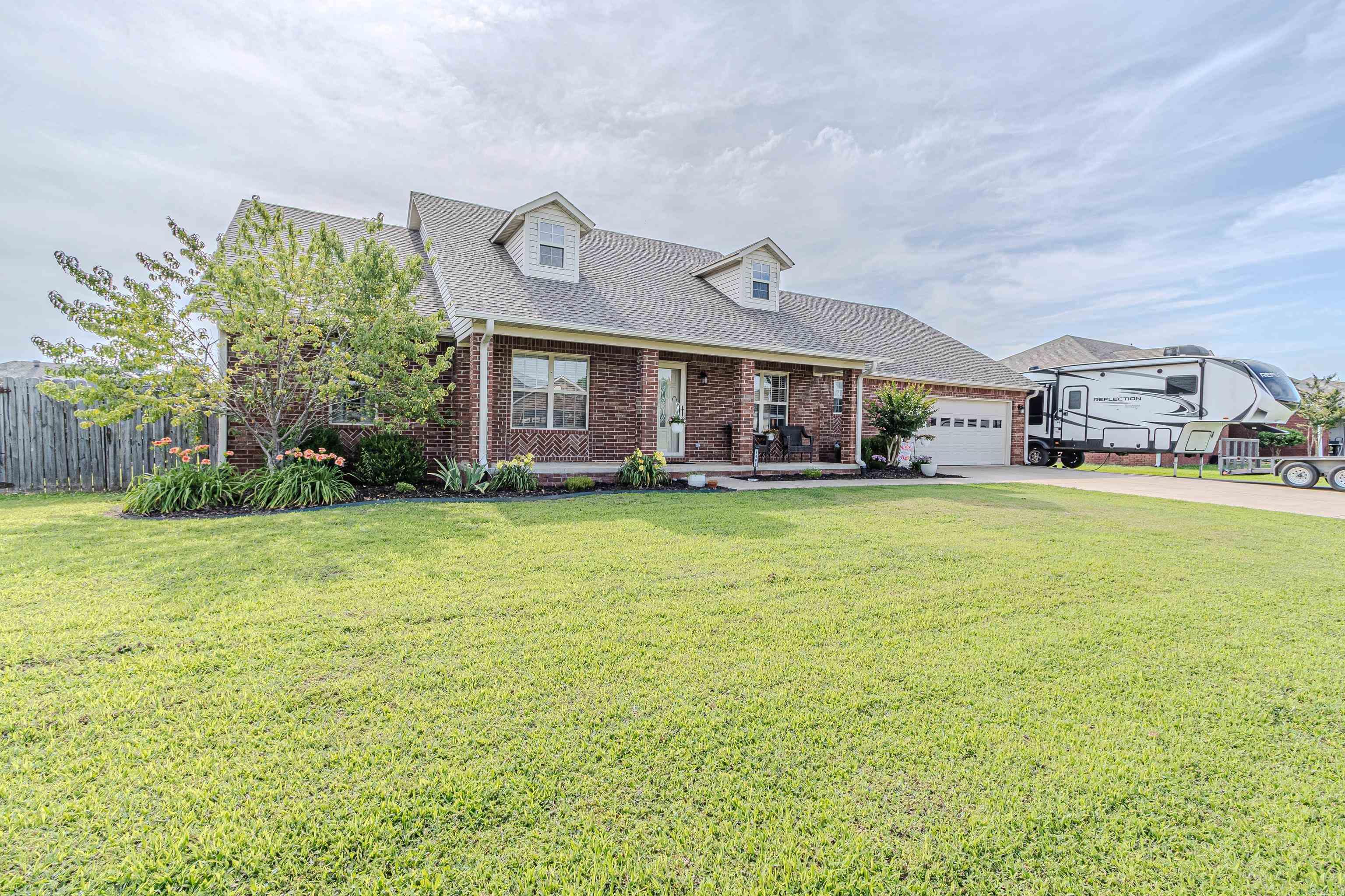 CARRIAGE HILL - Residential