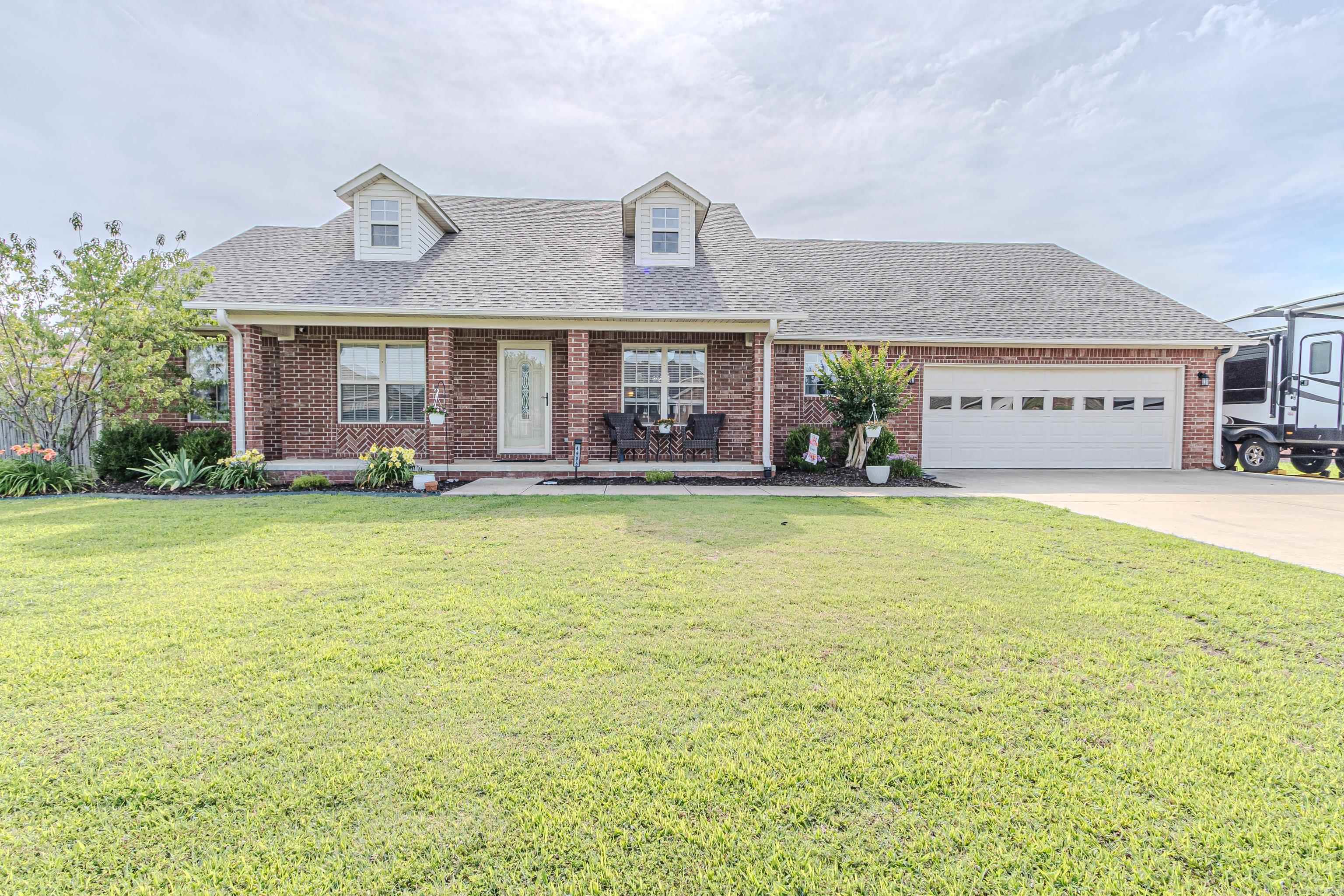 CARRIAGE HILL - Residential