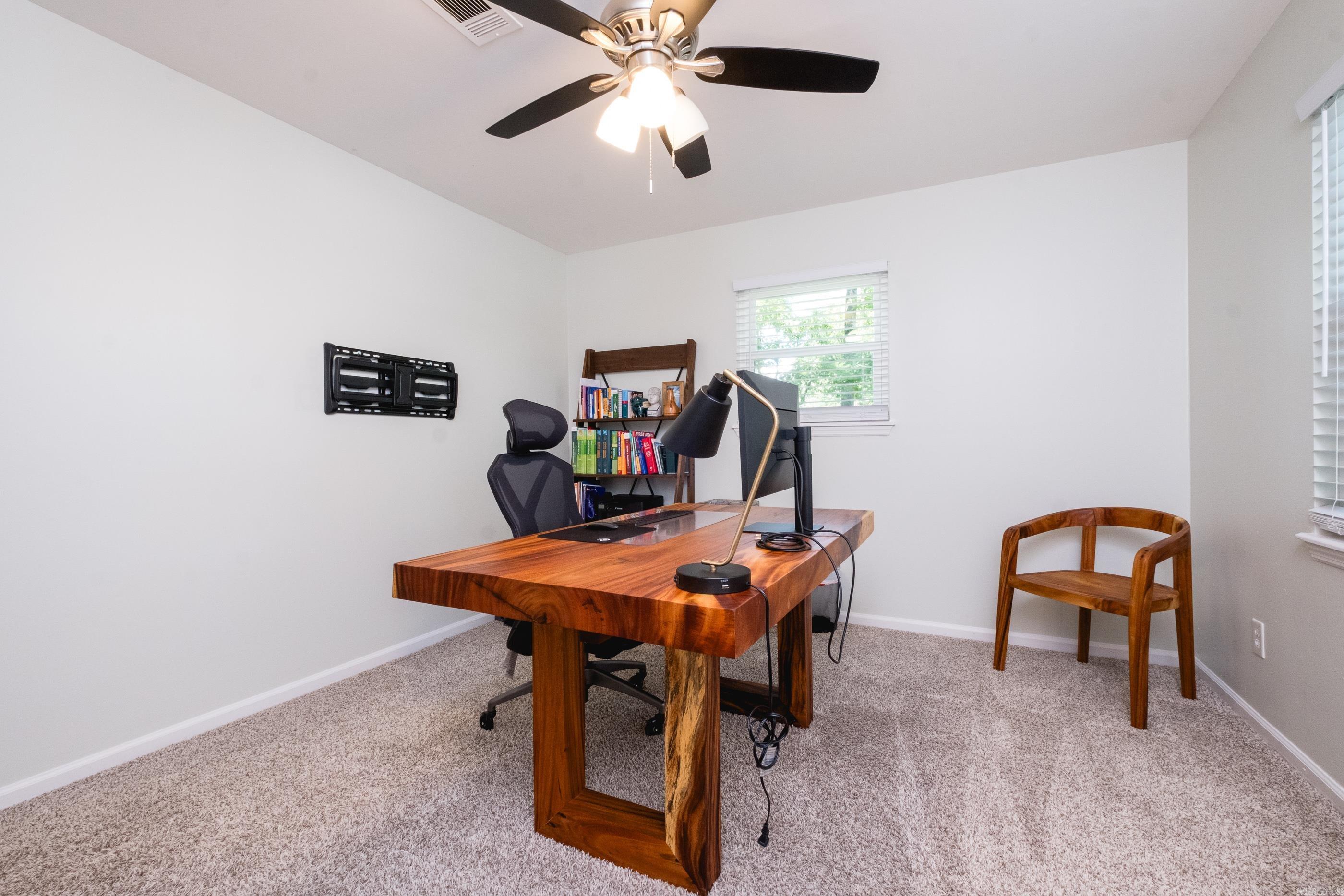 STURBRIDGE - Residential