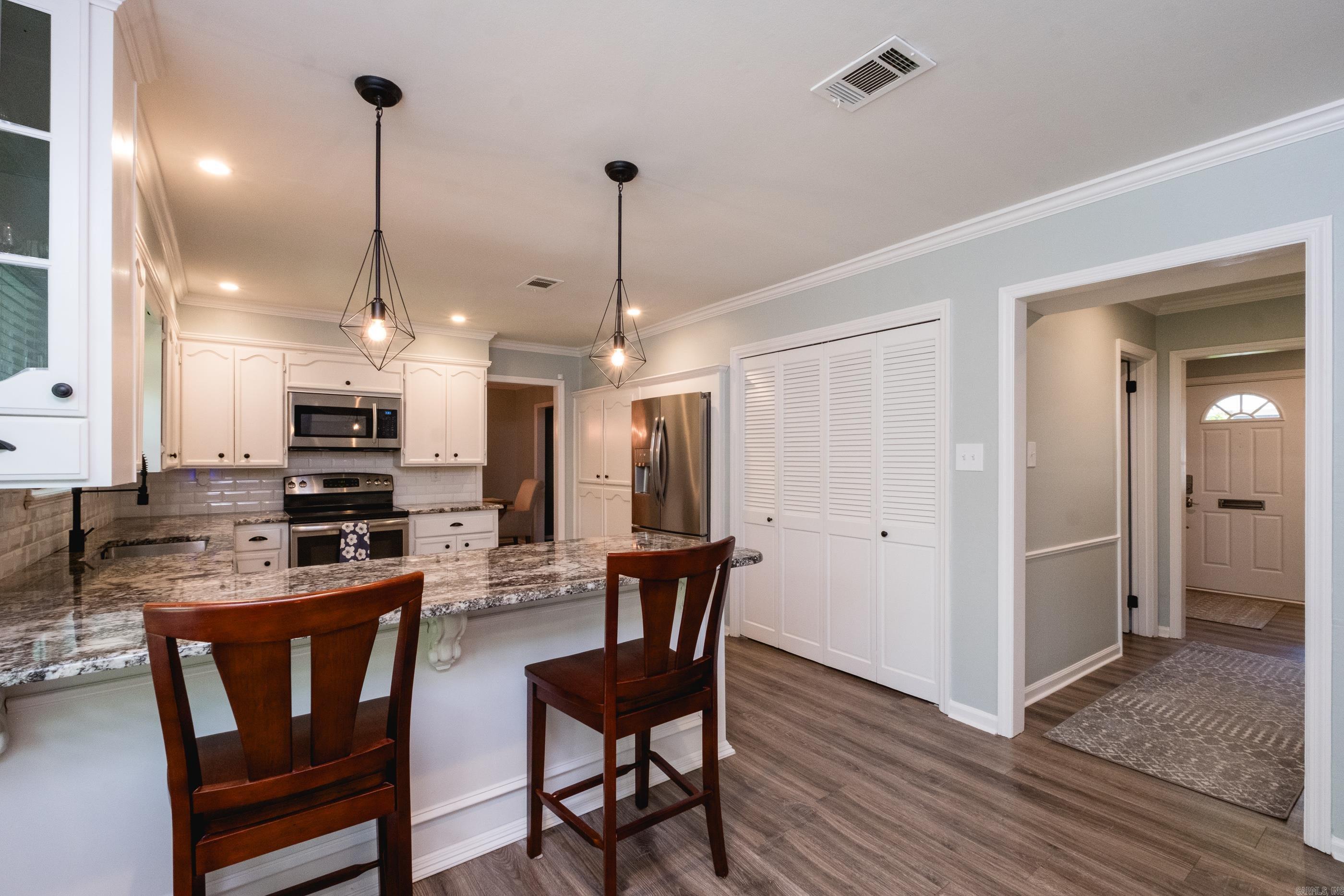 STURBRIDGE - Residential