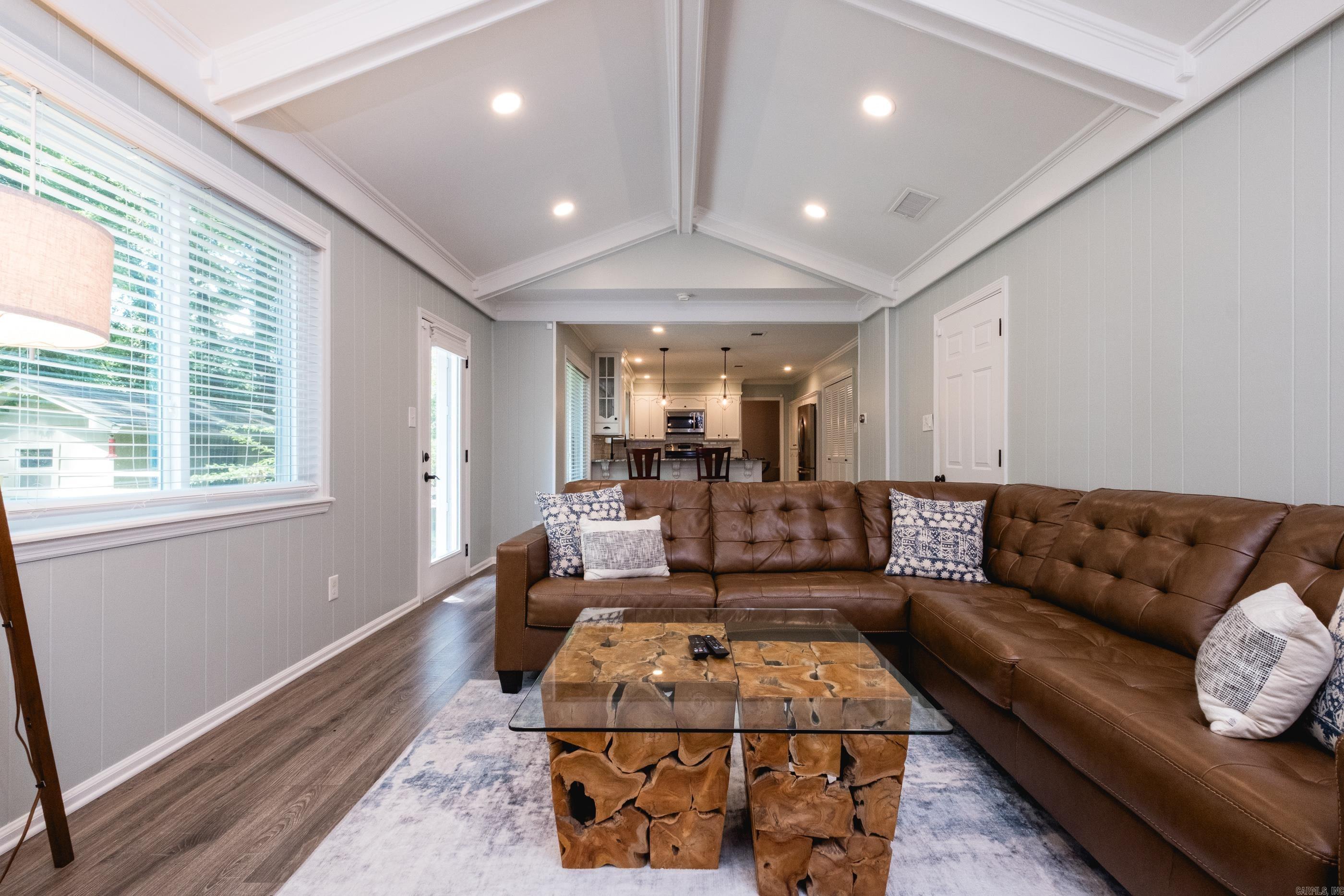 STURBRIDGE - Residential