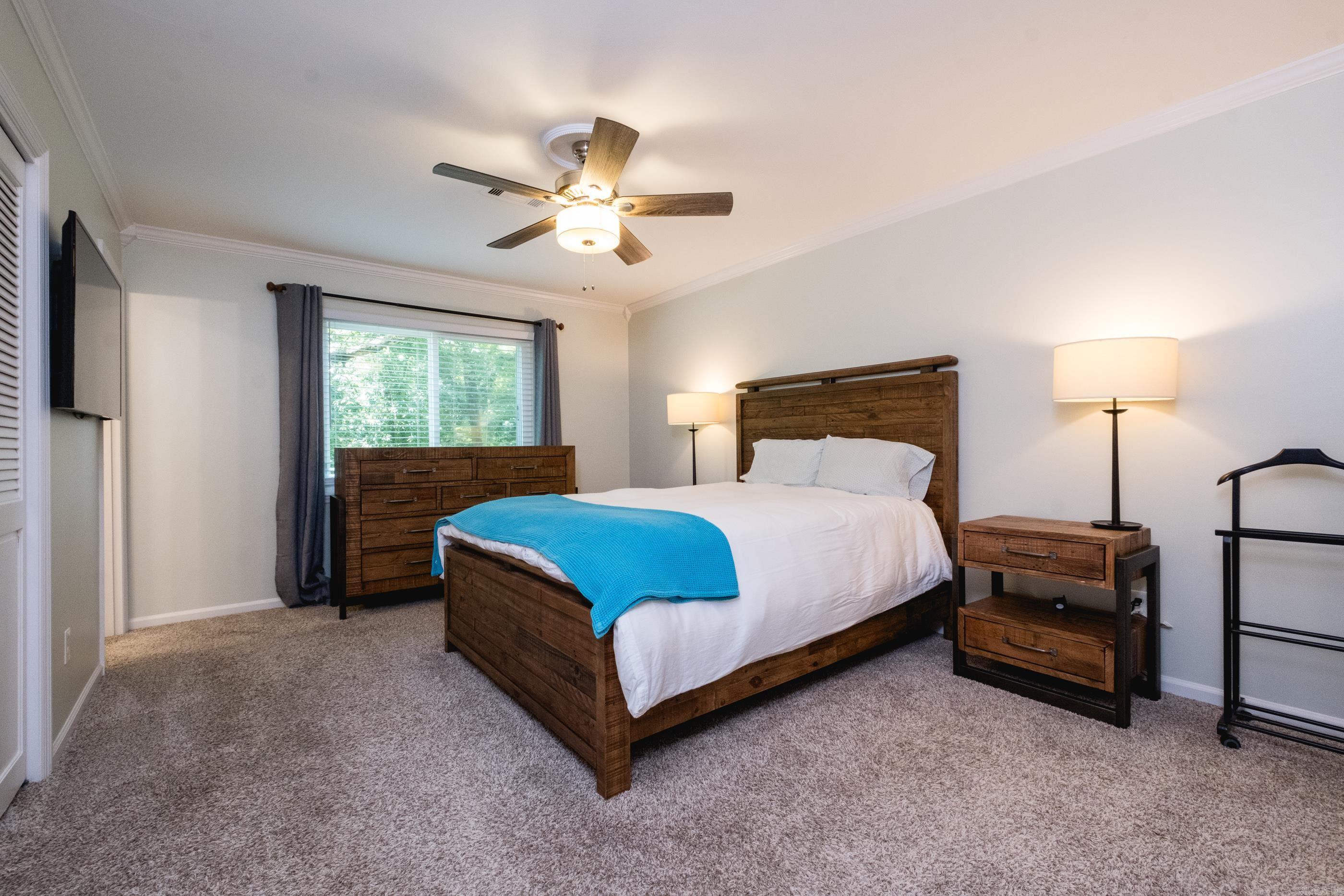 STURBRIDGE - Residential