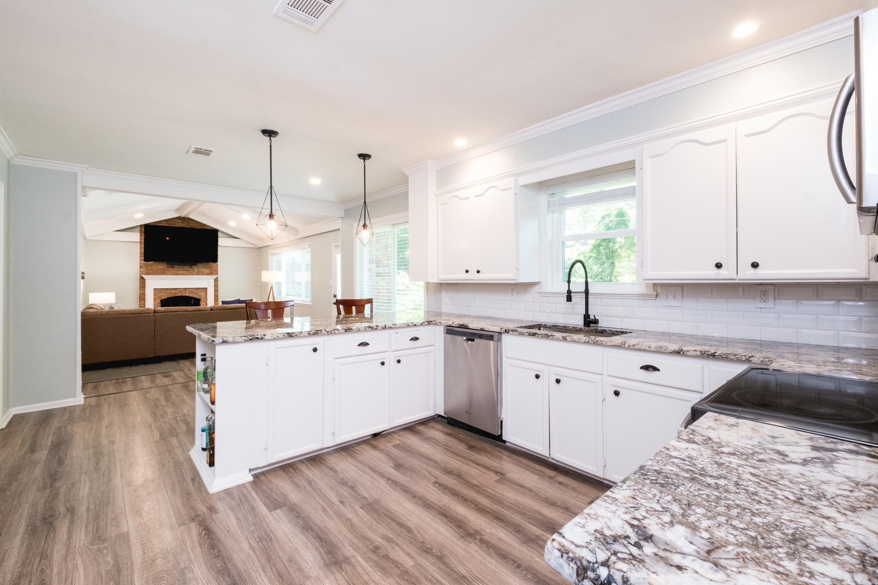 STURBRIDGE - Residential