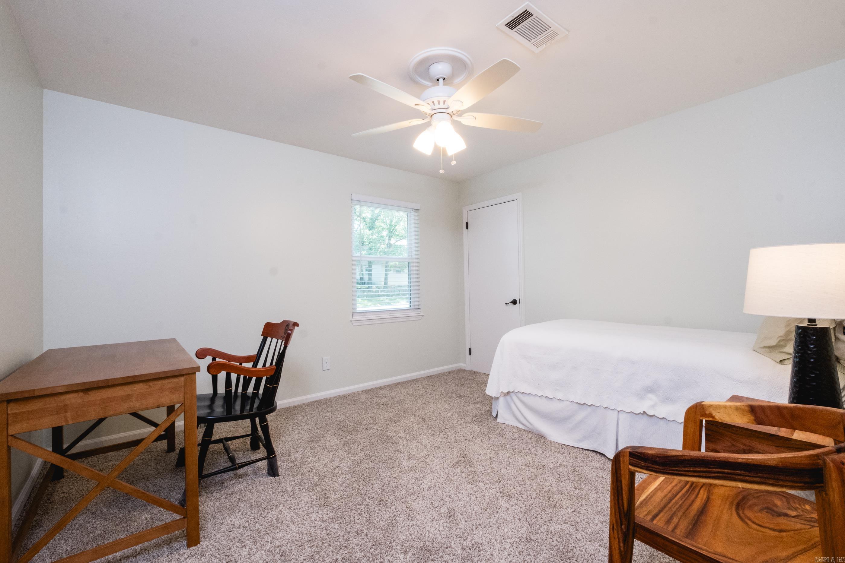 STURBRIDGE - Residential