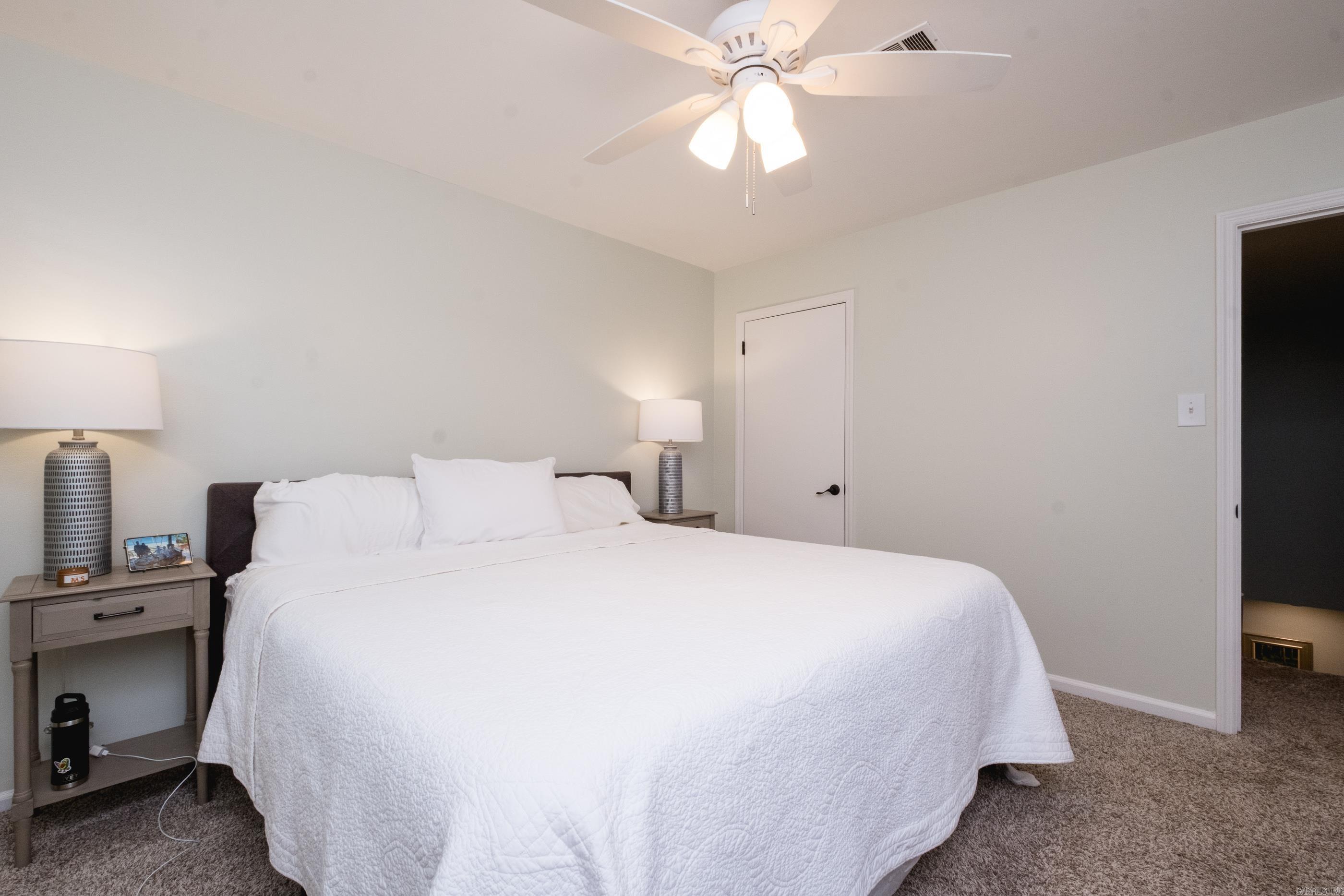 STURBRIDGE - Residential