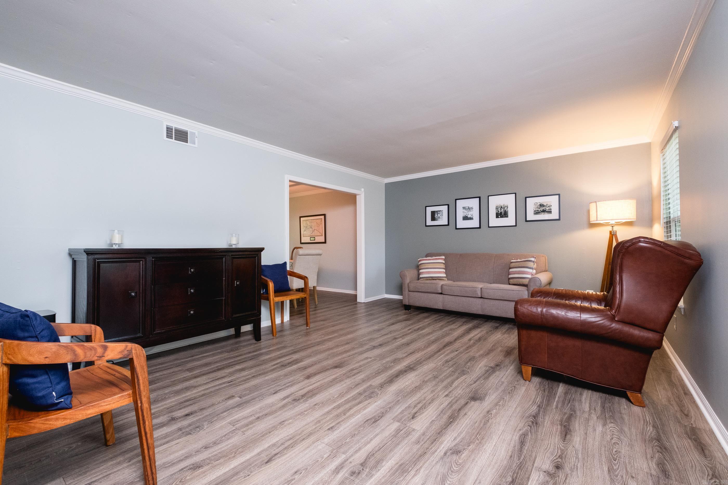 STURBRIDGE - Residential
