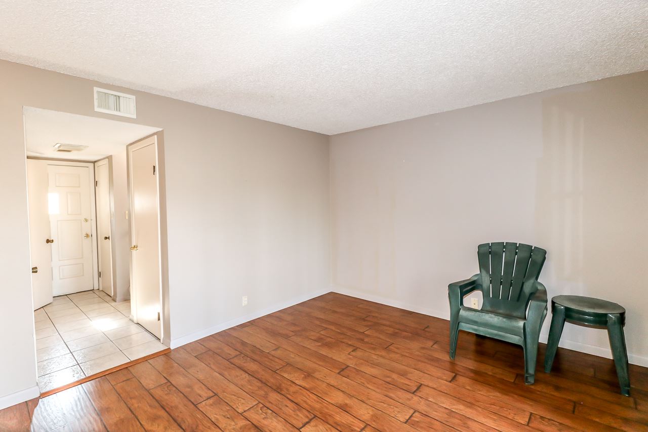 Desoto Courts - Residential