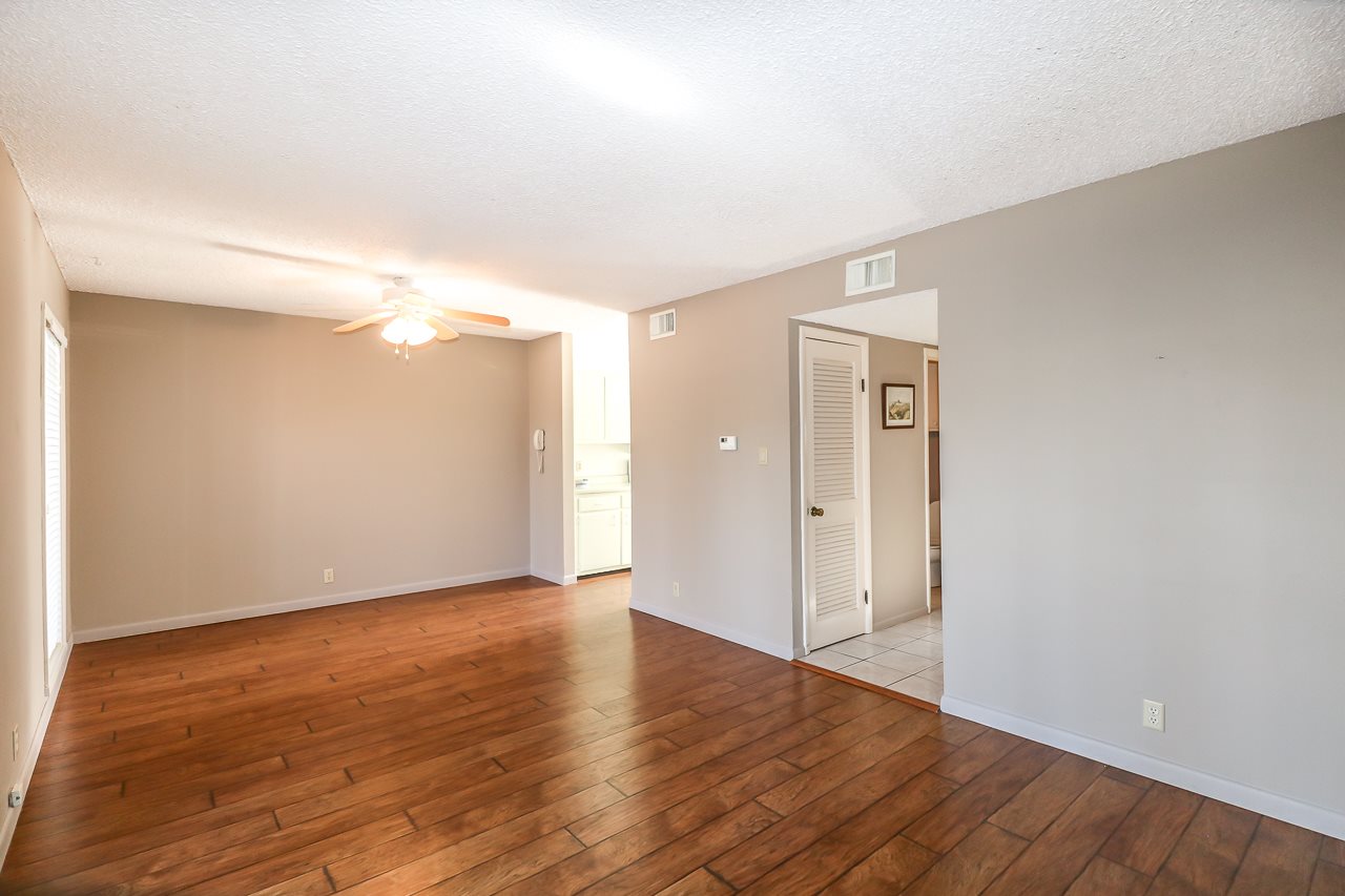 Desoto Courts - Residential