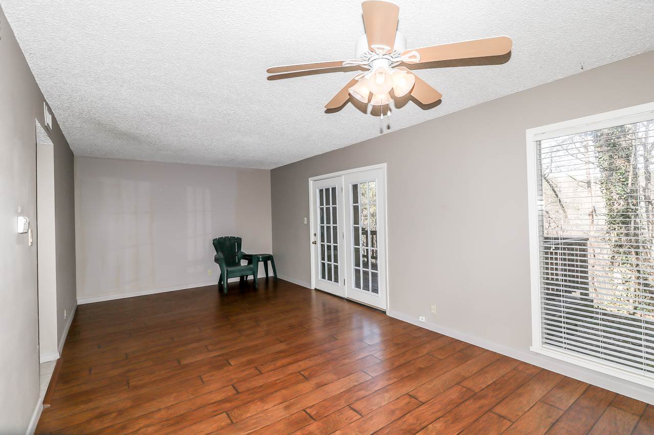 Desoto Courts - Residential