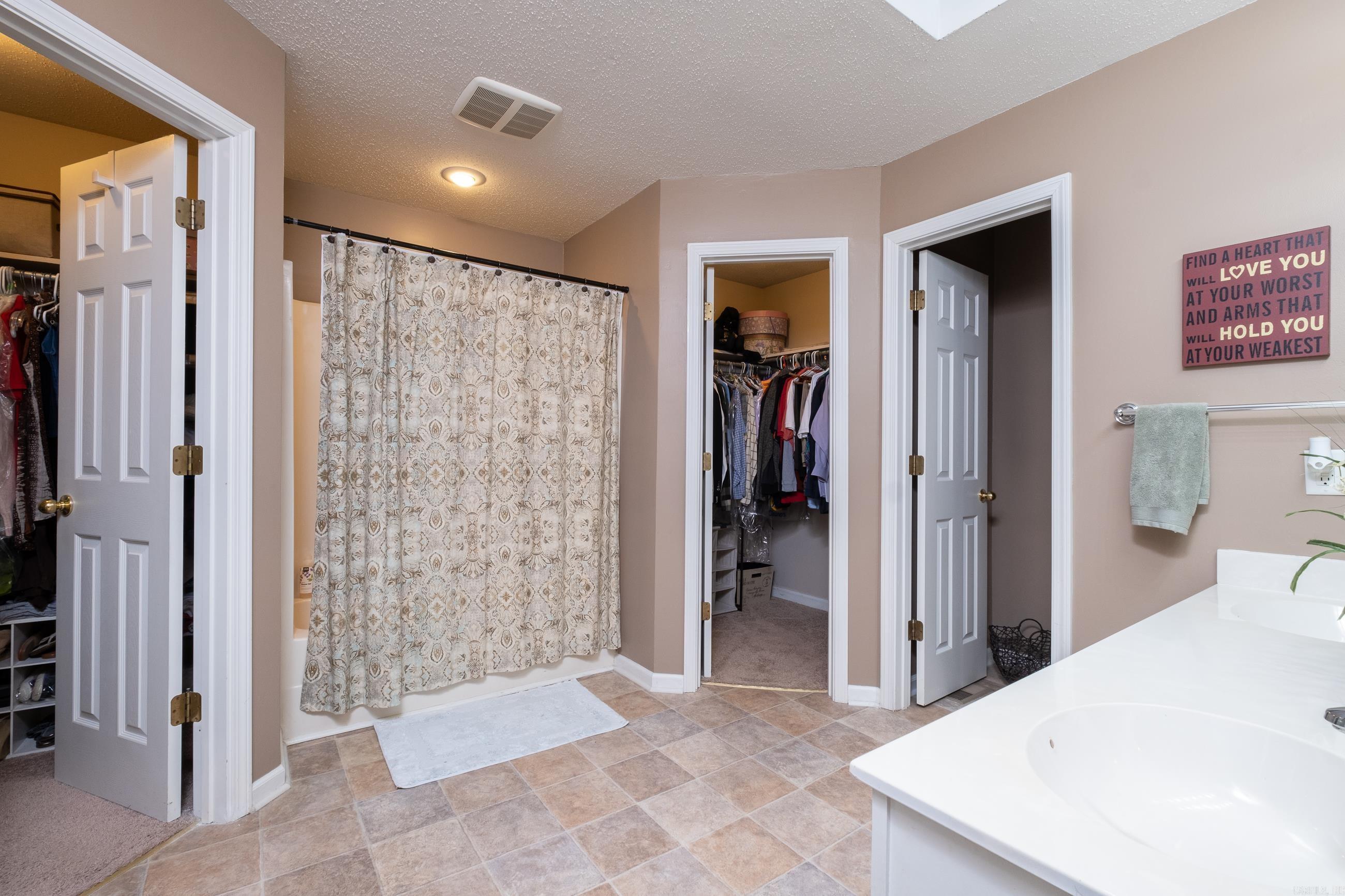CEDAR RIDGE - Residential