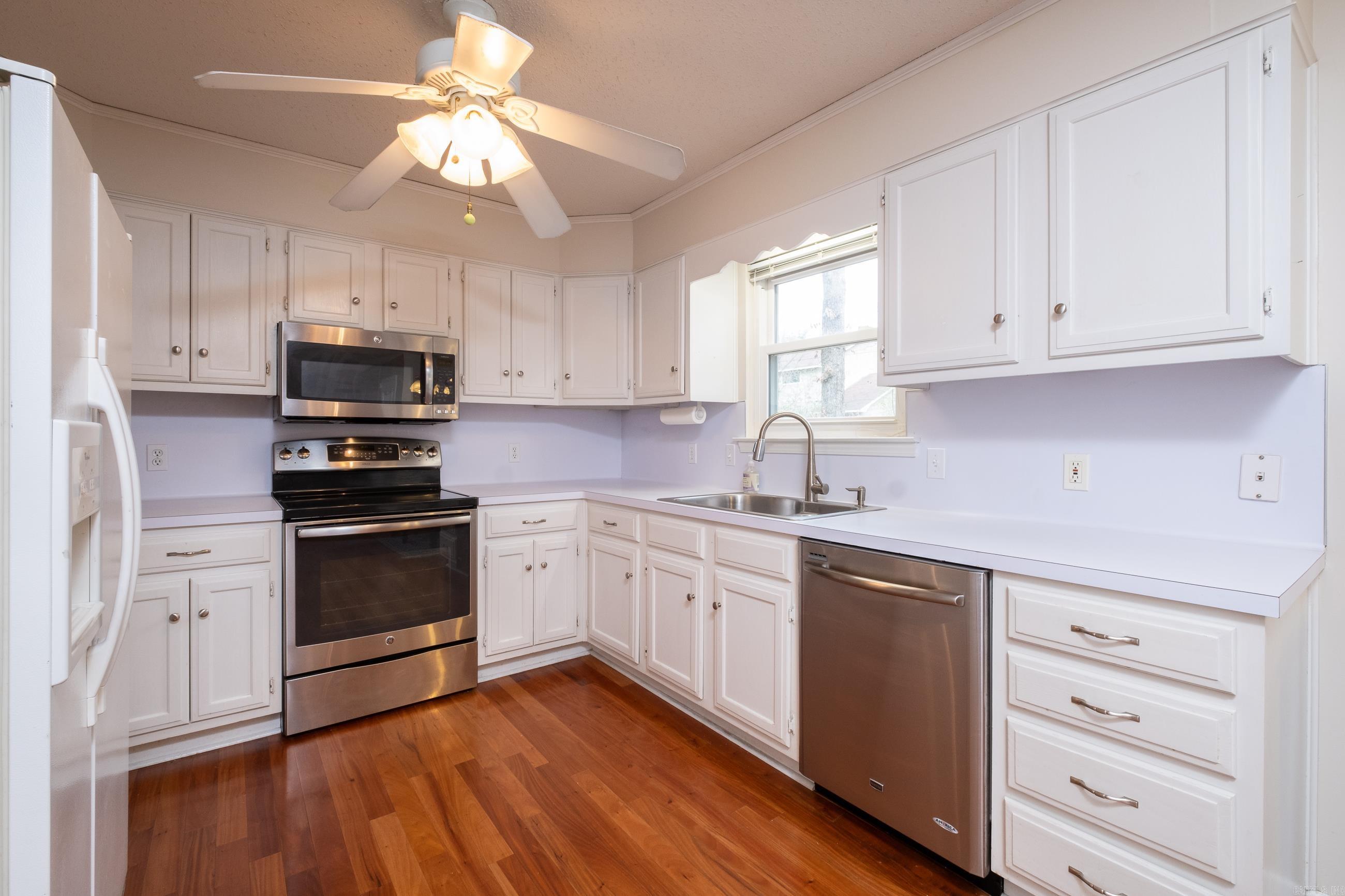 CEDAR RIDGE - Residential
