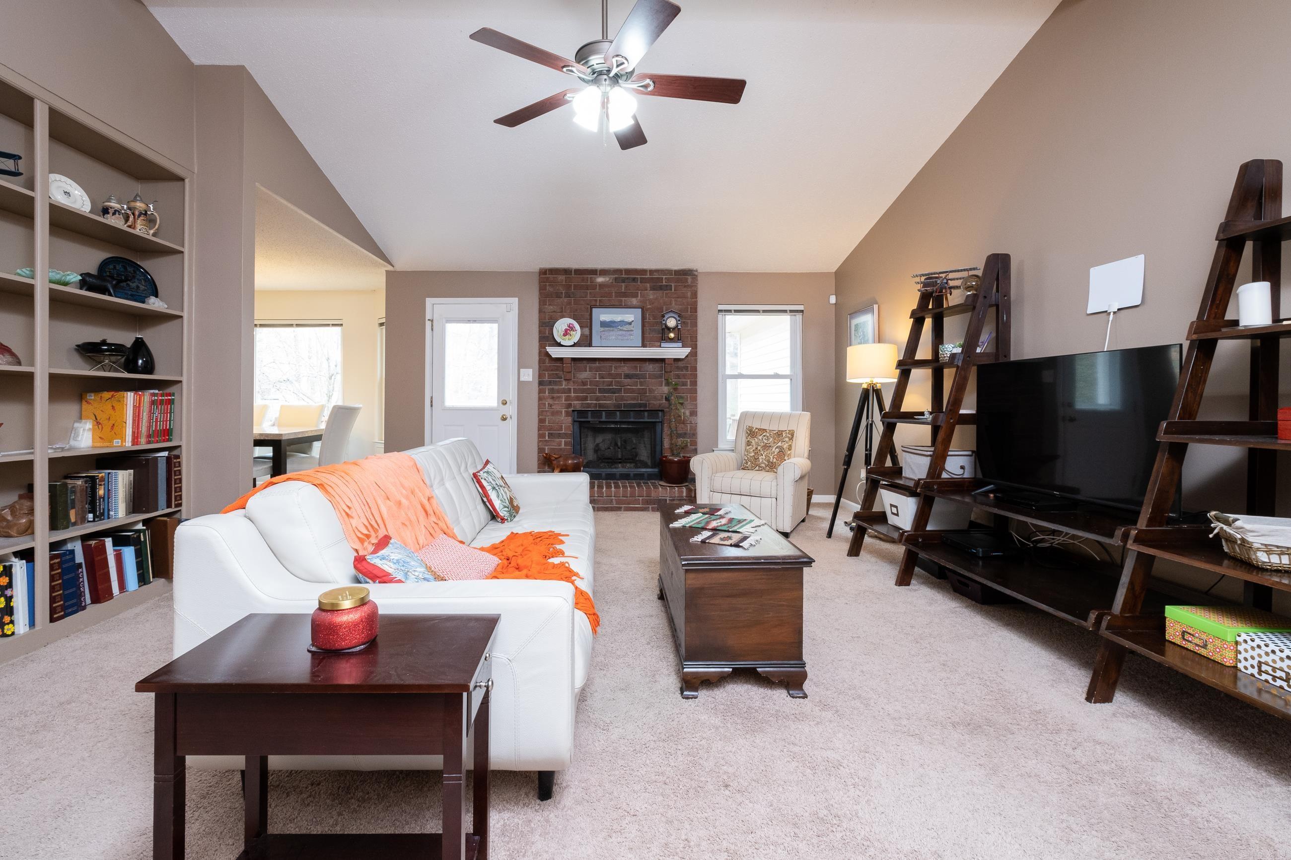 CEDAR RIDGE - Residential