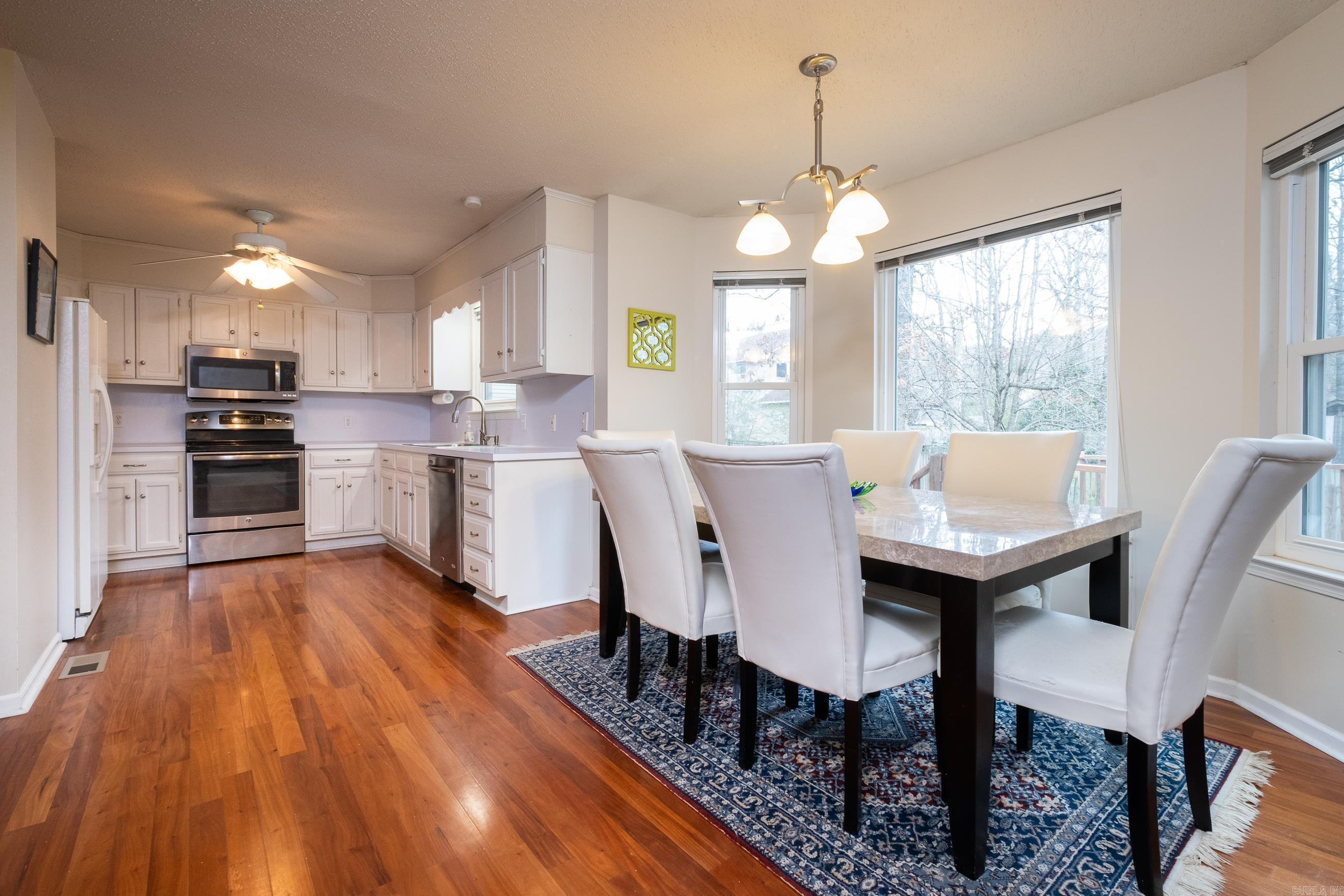 CEDAR RIDGE - Residential
