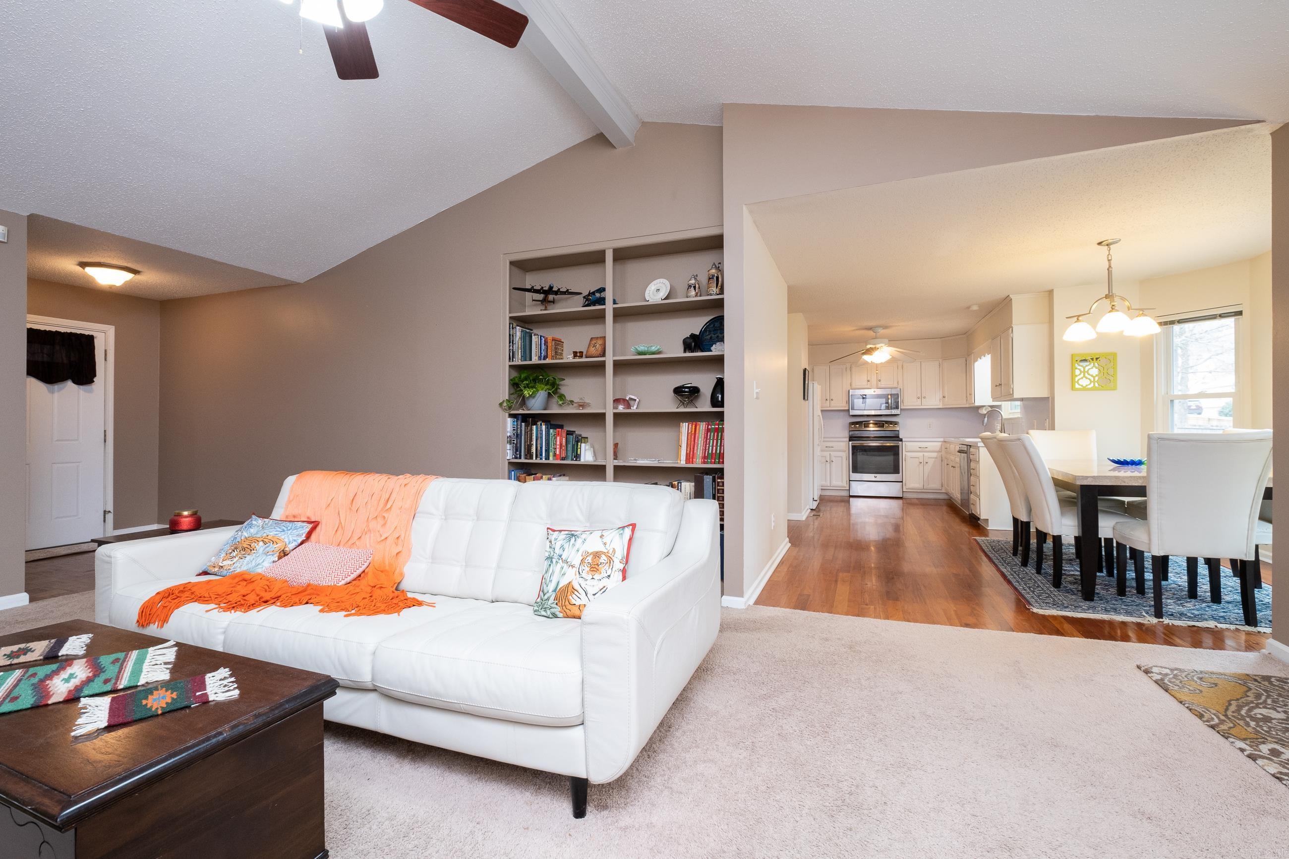 CEDAR RIDGE - Residential