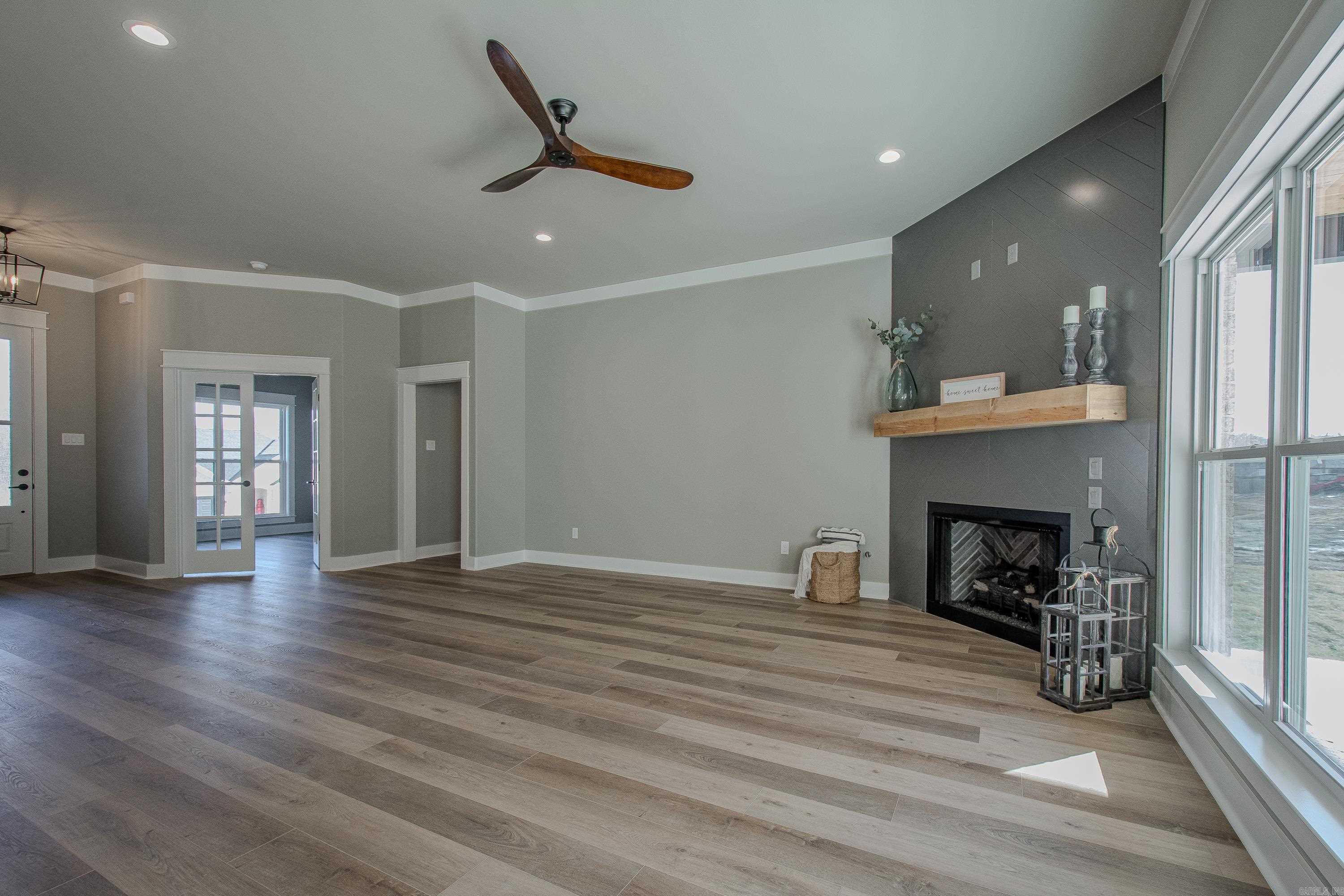 MILLERS GLENN - Residential