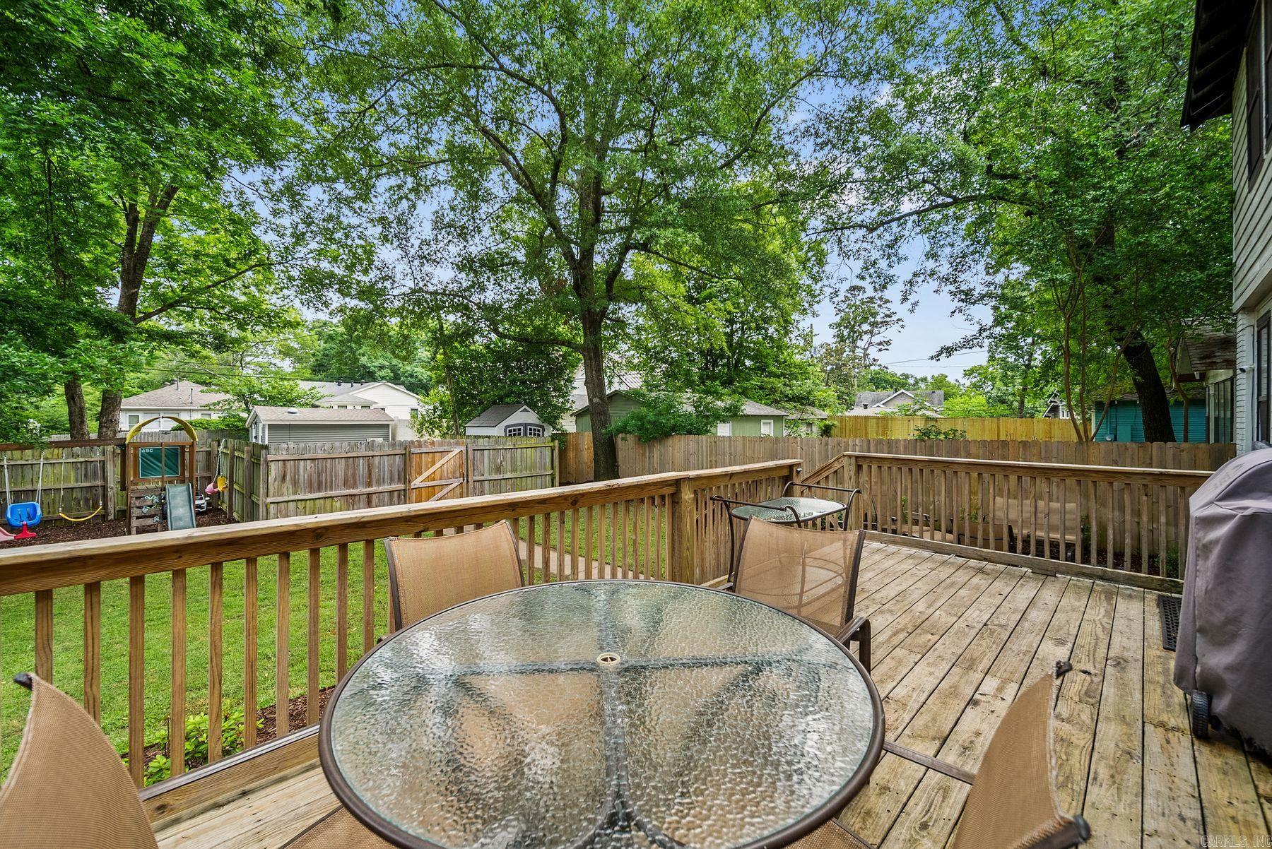 HILLCREST - Residential