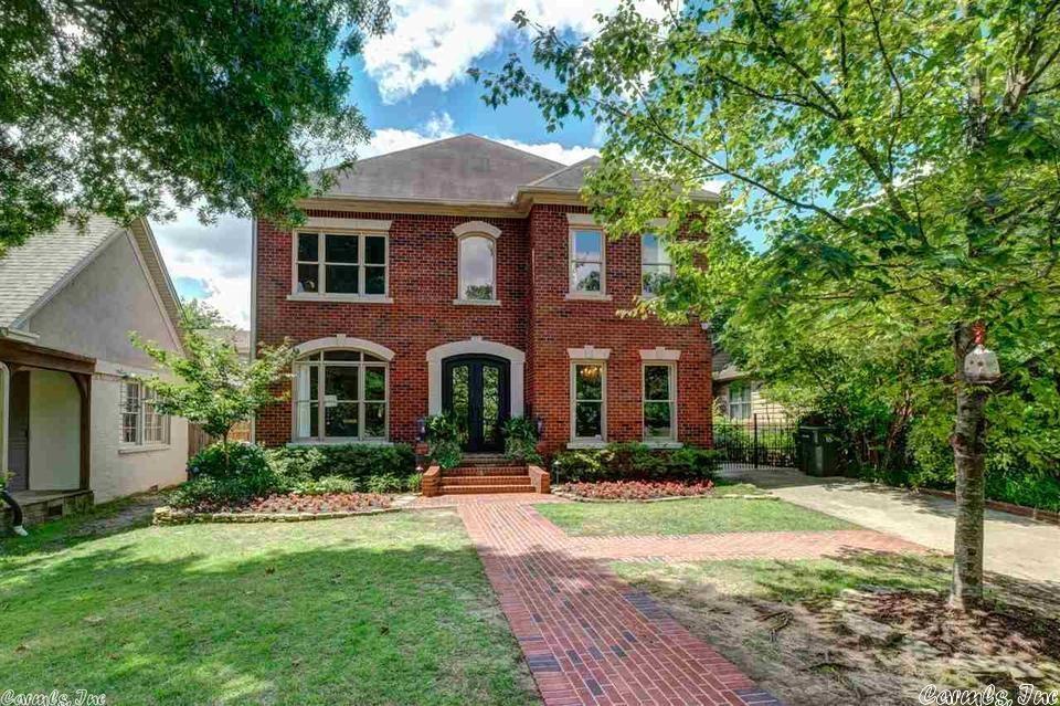 Wonderful family home with a fresh look and finish out!