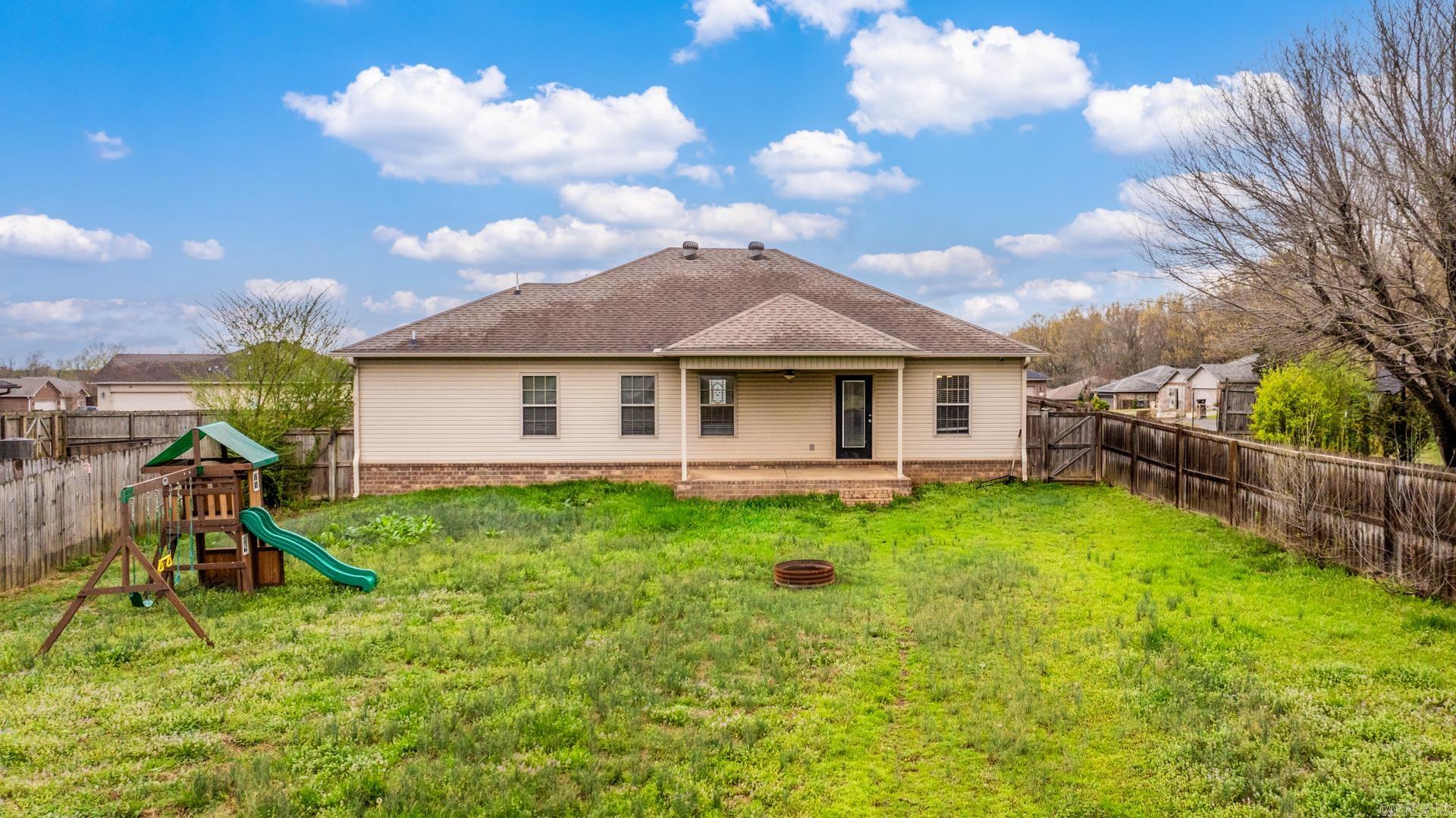 MAGNOLIA ESTATES - Residential