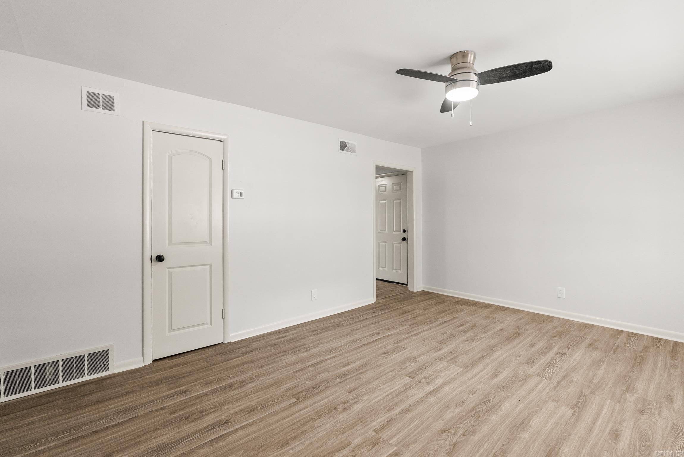 WAKEFIELD VILLAGE - Residential