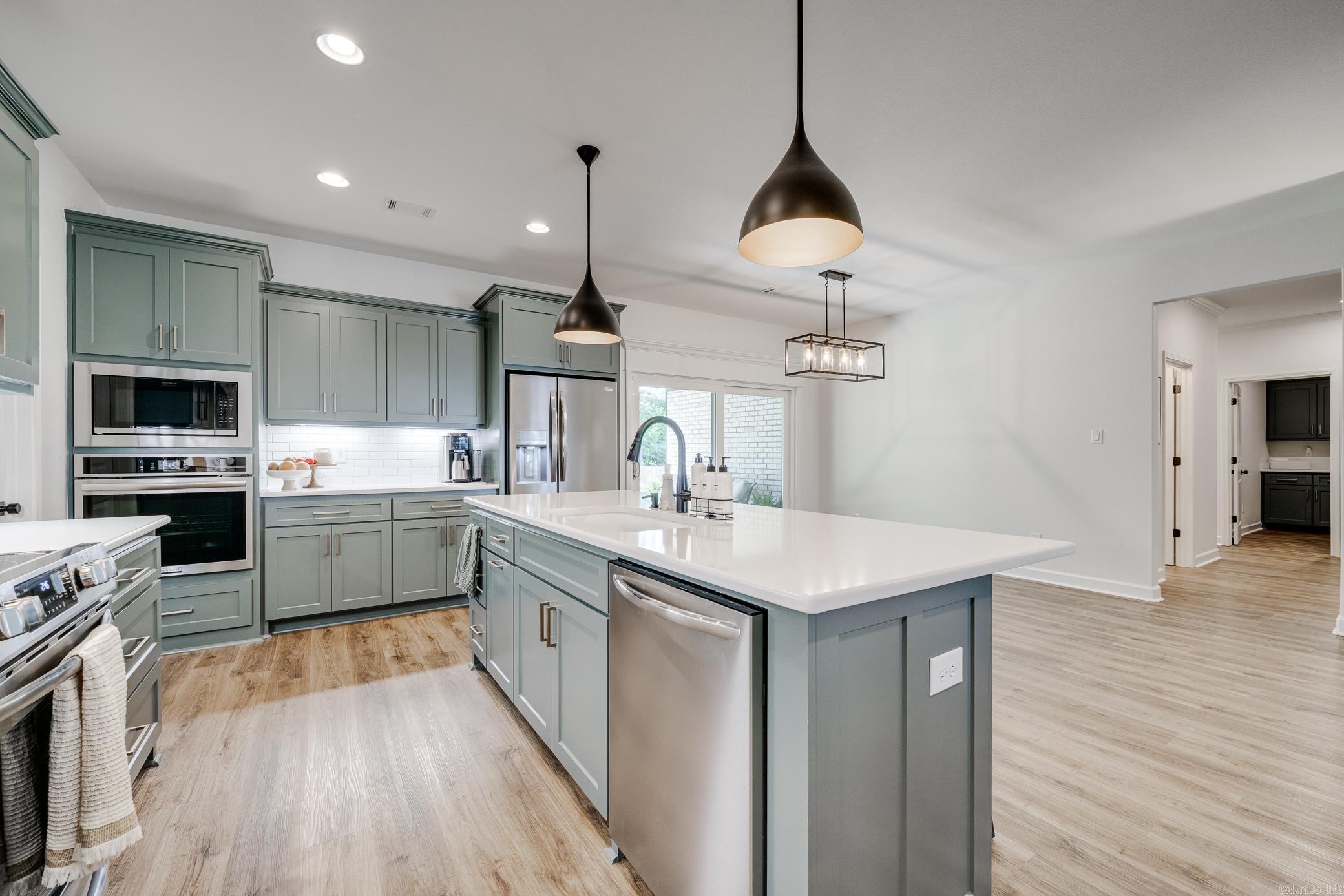 OLDE SALEM TOWNSHIP - Residential
