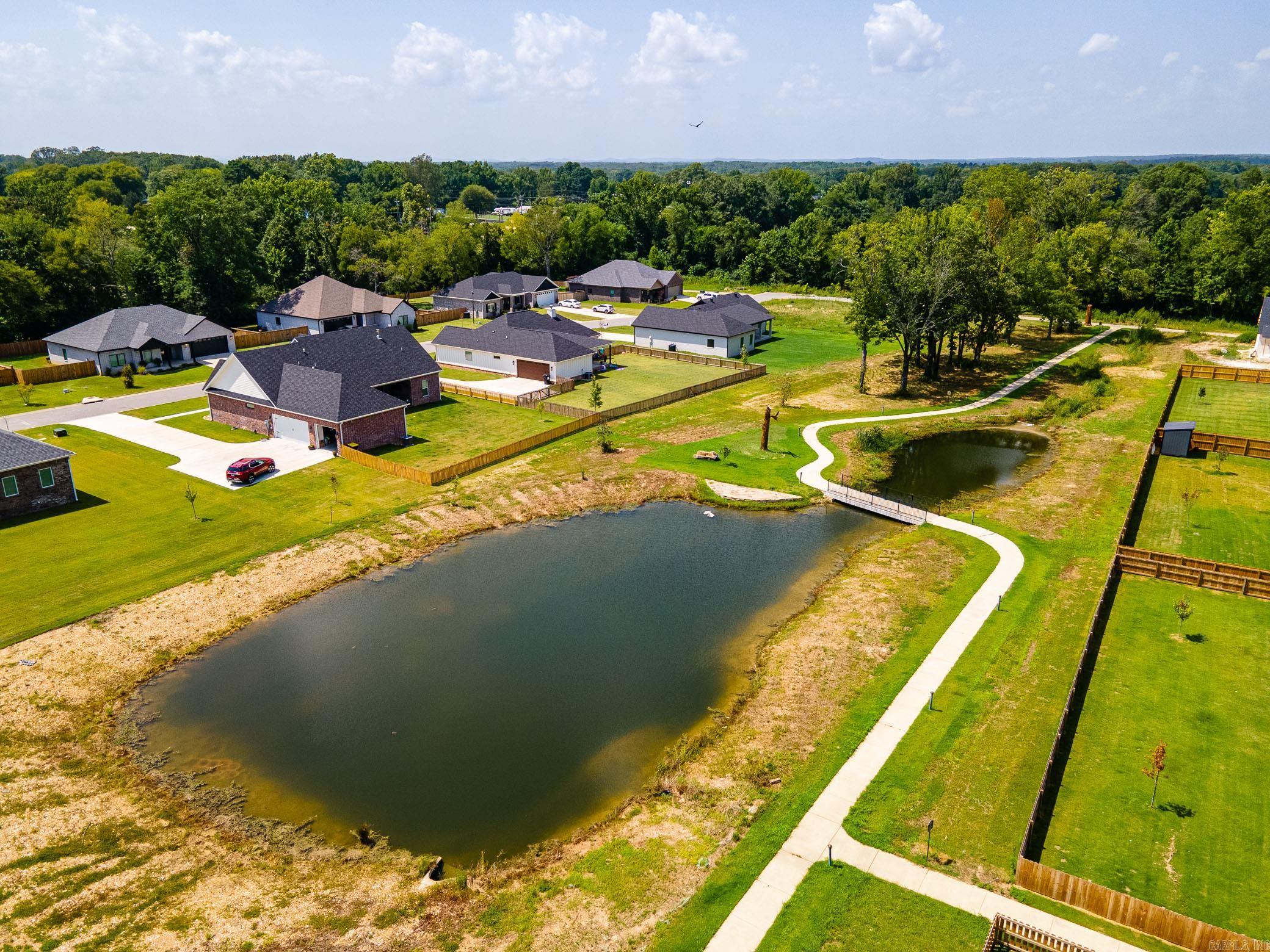 OLDE SALEM TOWNSHIP - Residential