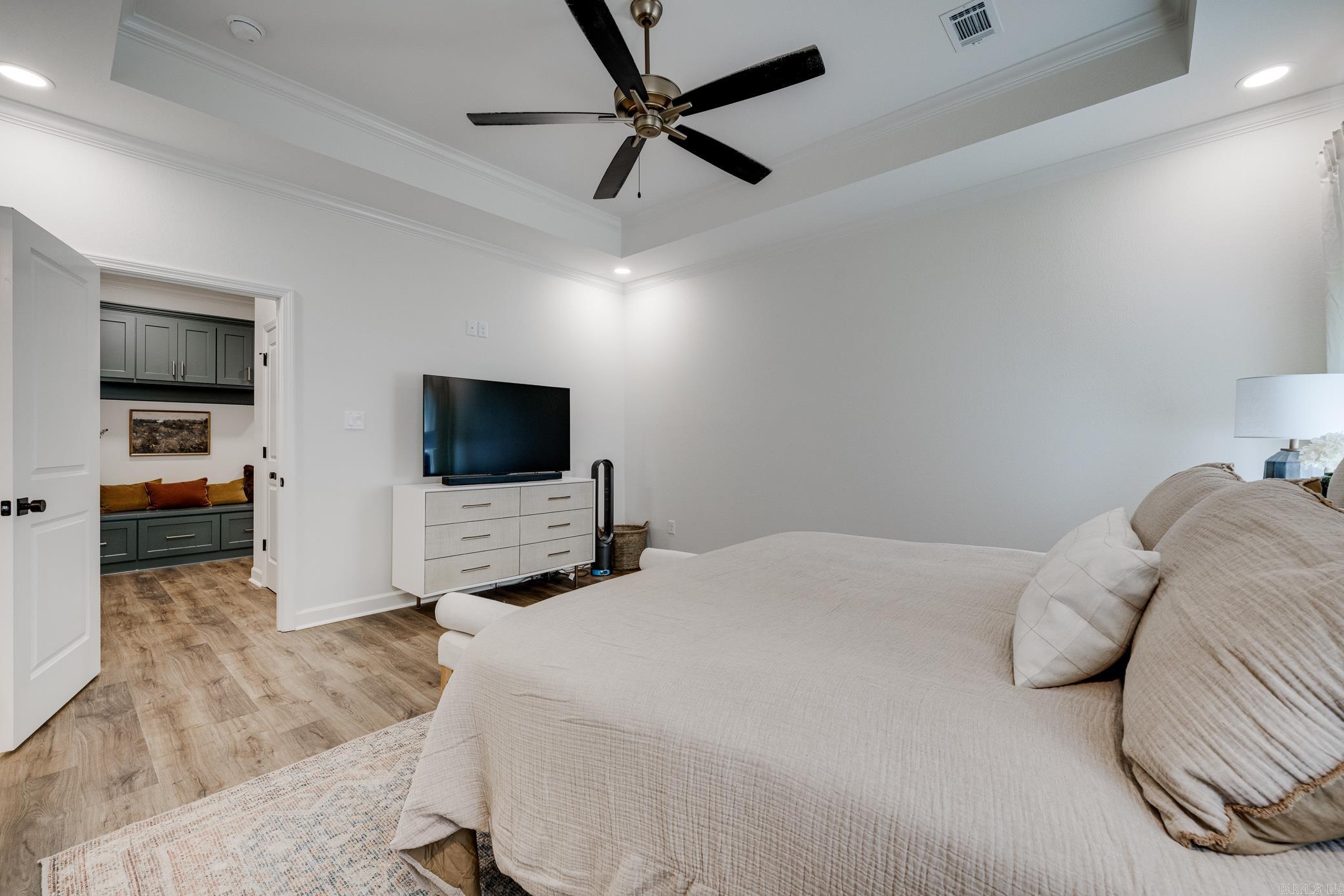 OLDE SALEM TOWNSHIP - Residential