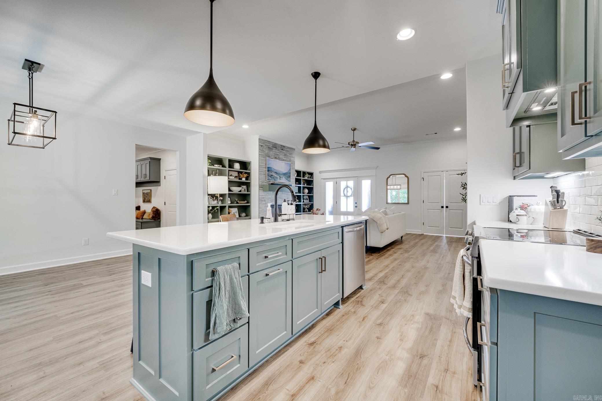 OLDE SALEM TOWNSHIP - Residential