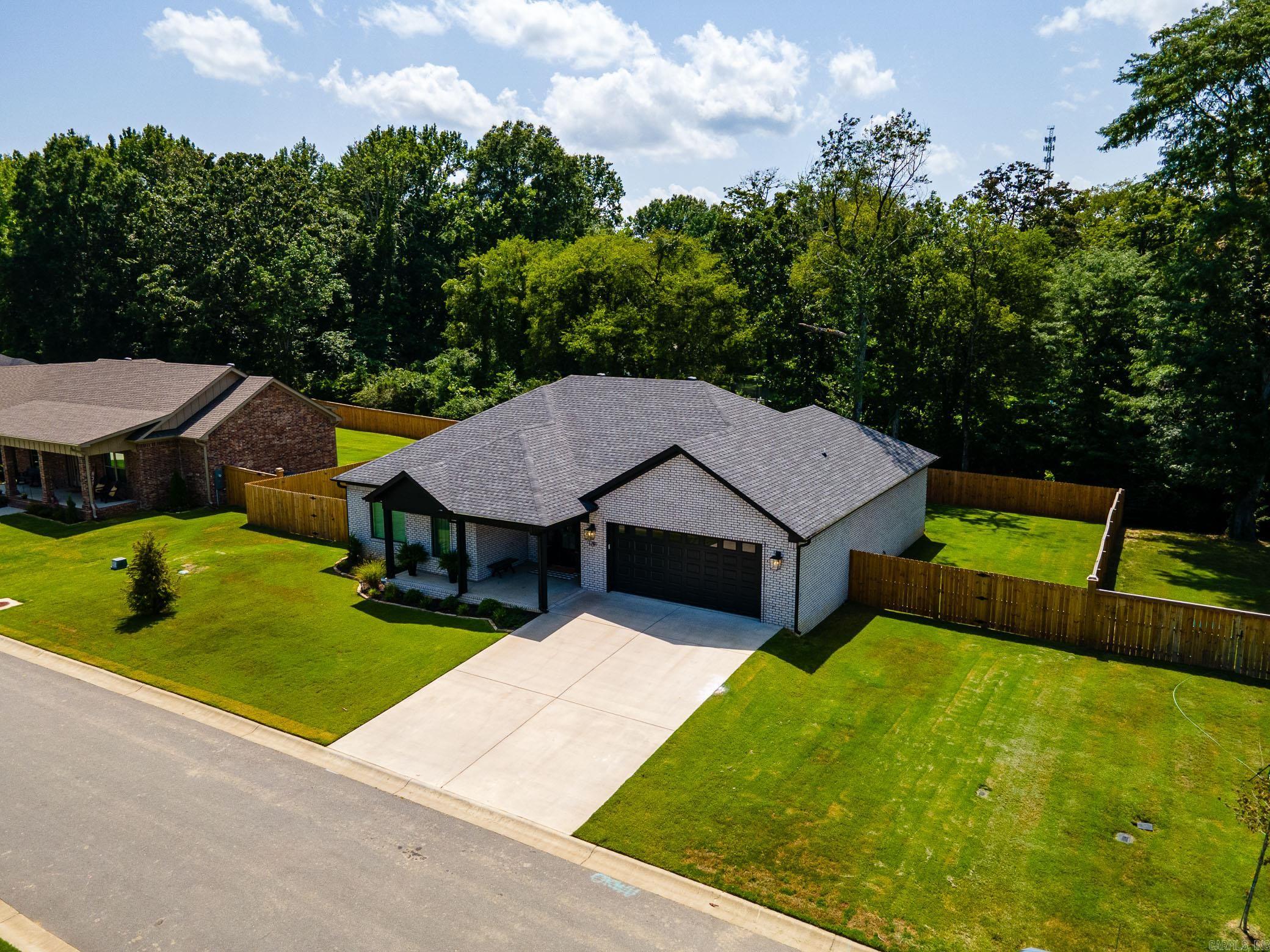 OLDE SALEM TOWNSHIP - Residential