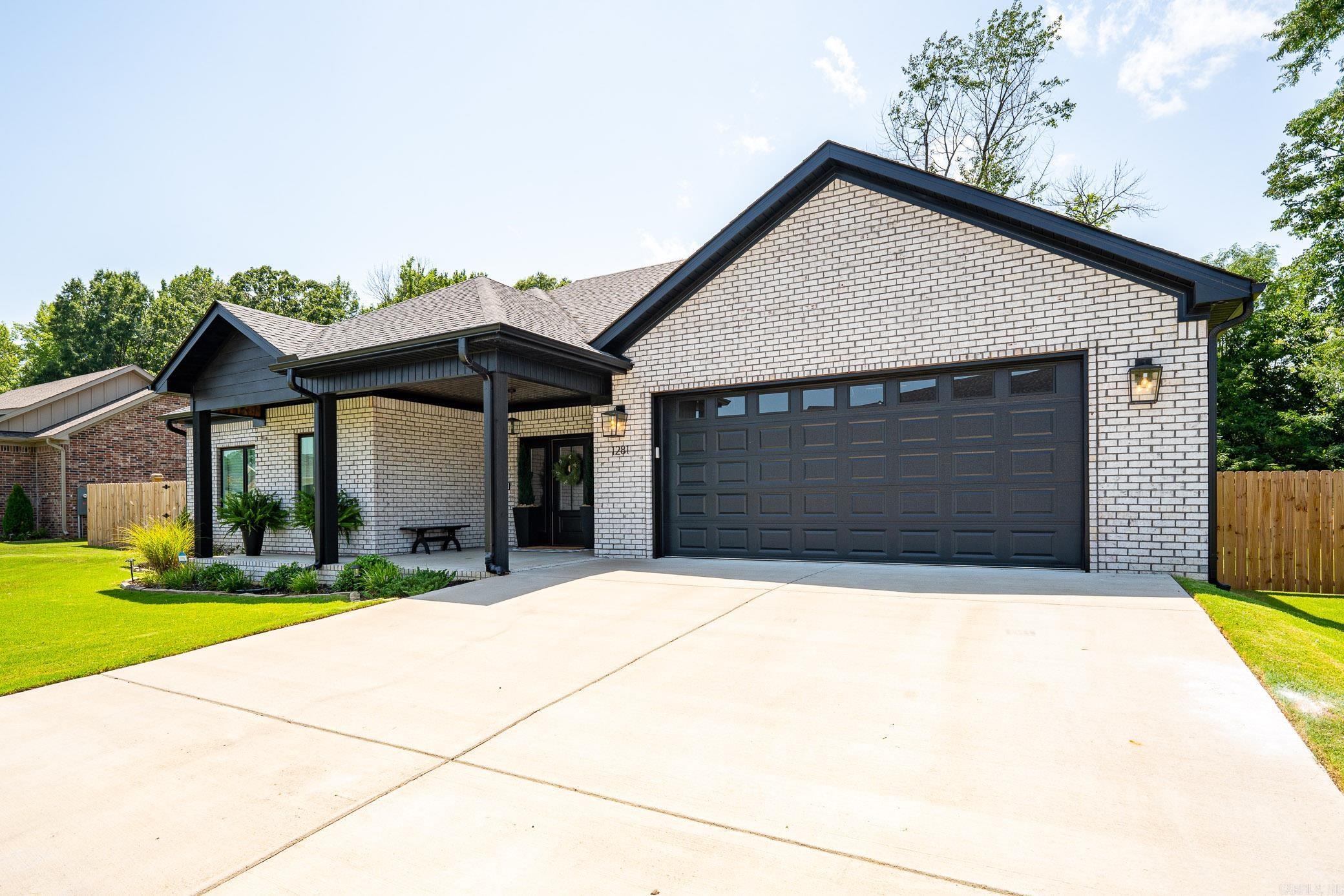 OLDE SALEM TOWNSHIP - Residential