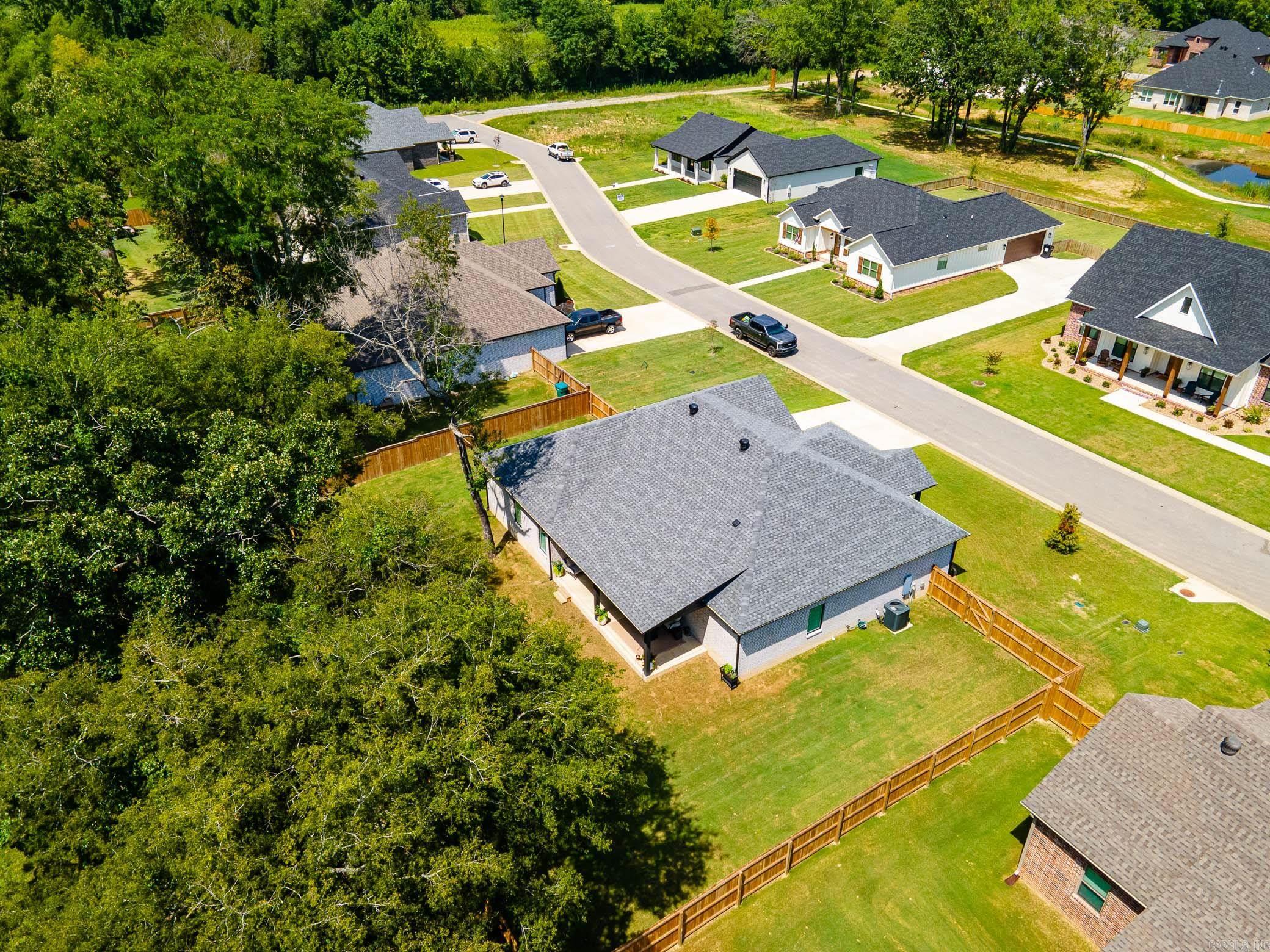 OLDE SALEM TOWNSHIP - Residential
