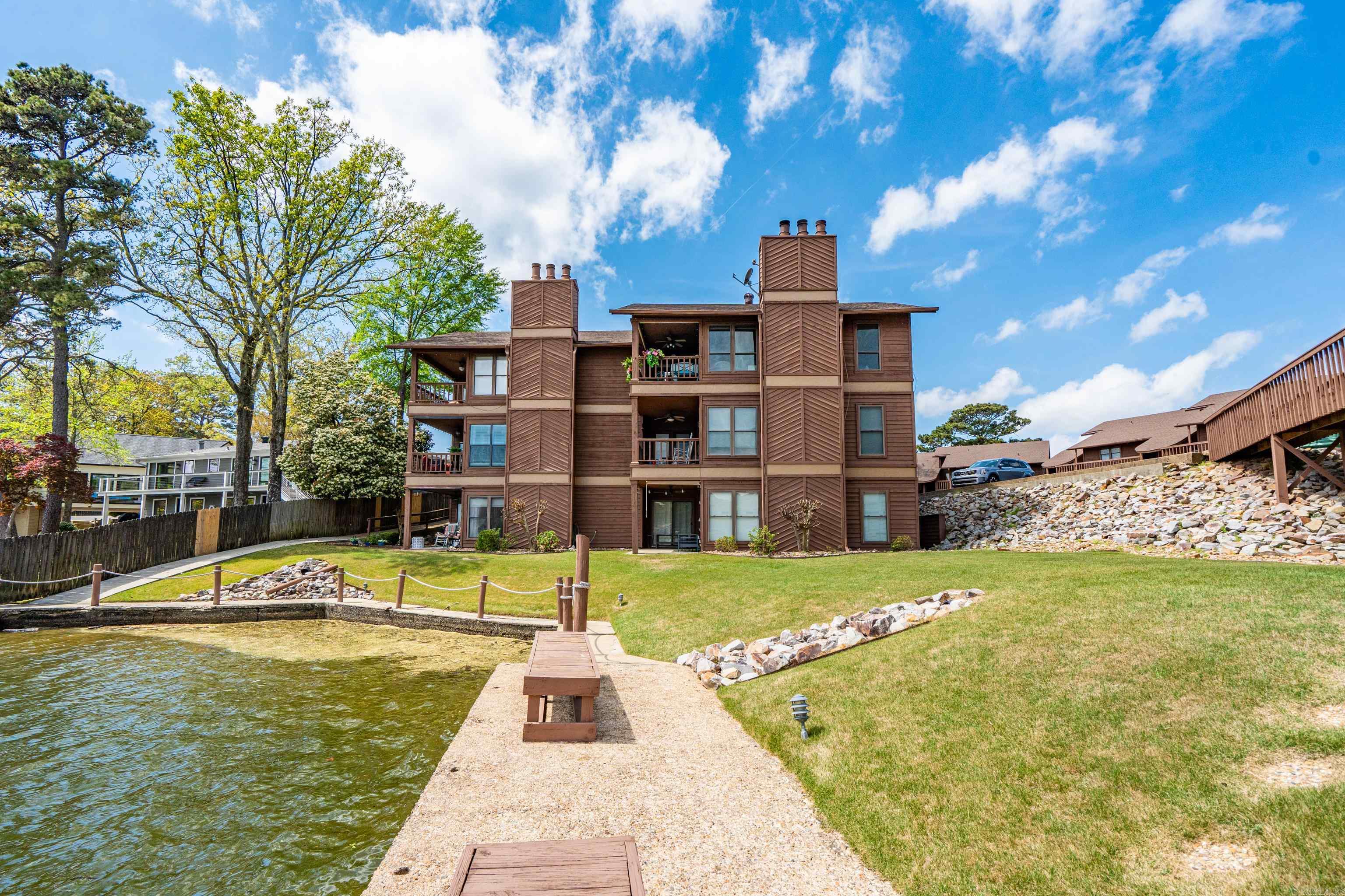 LAKE PORT HPR - Residential
