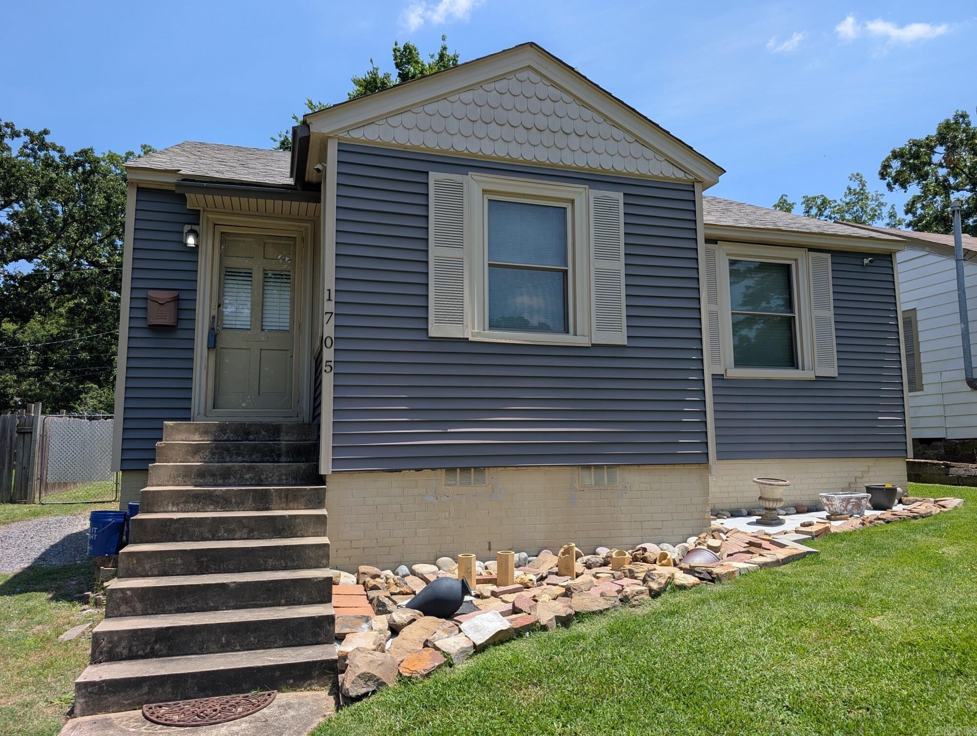 CHERRY & COX - Residential