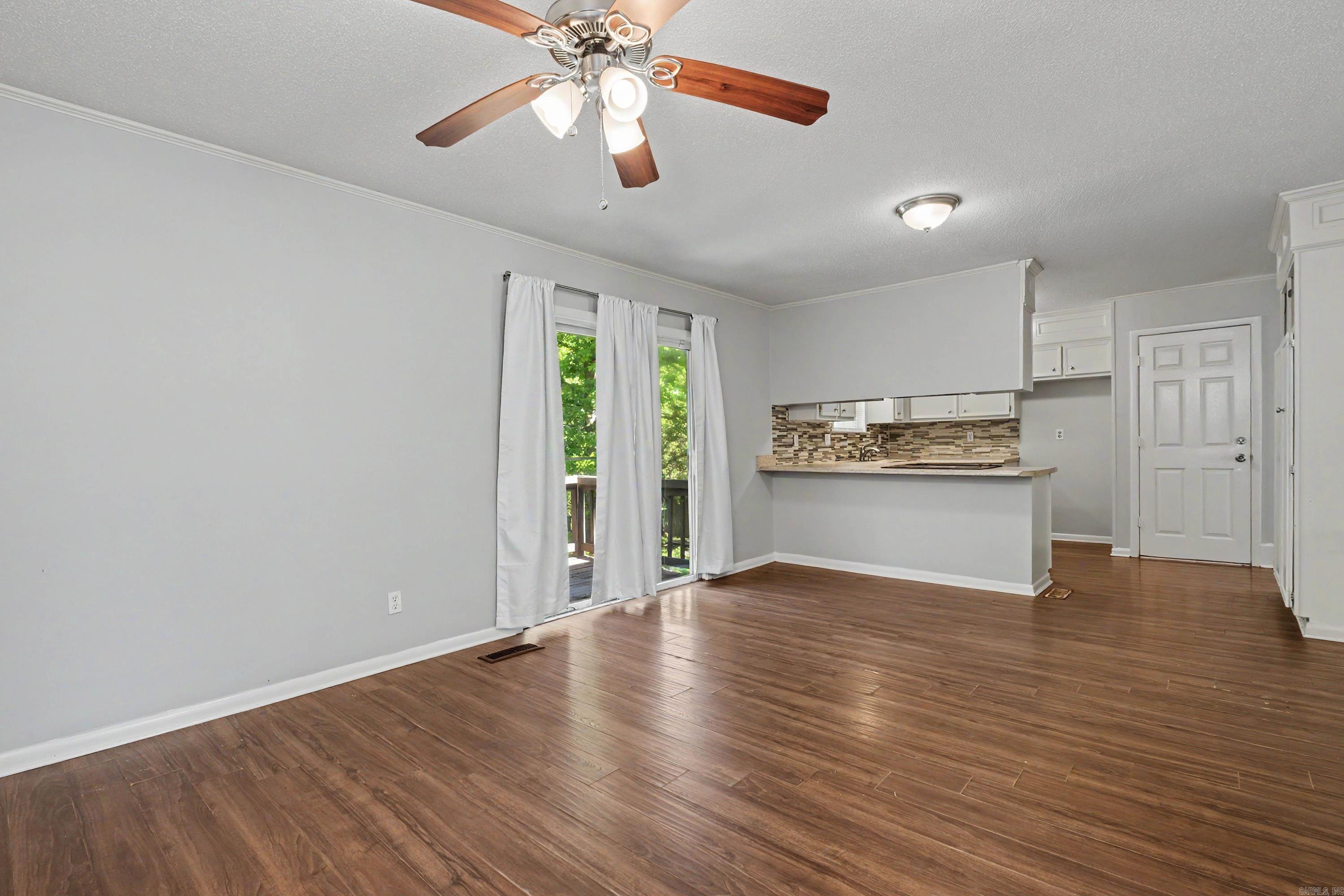 VERVACK HILLS - Residential