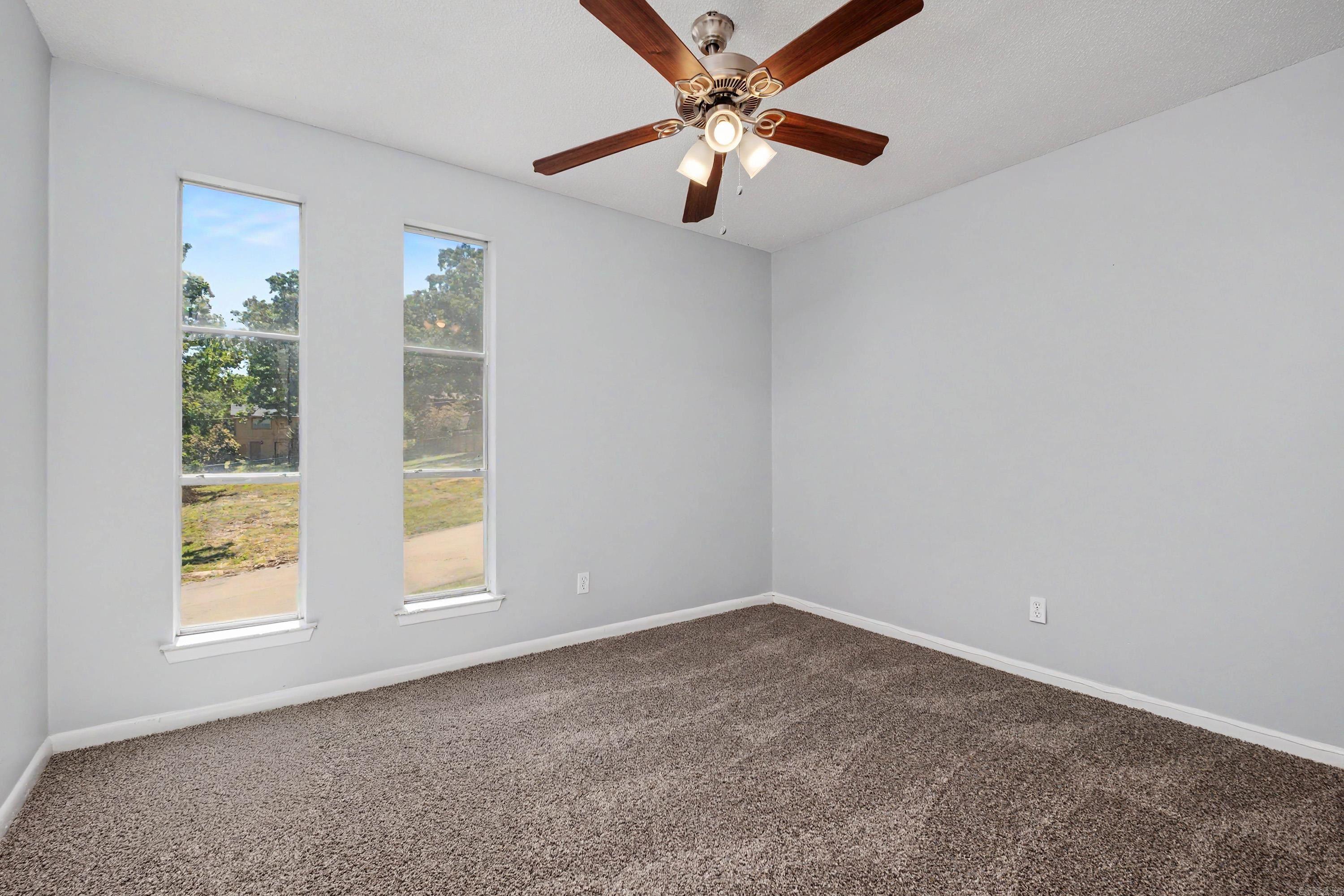 VERVACK HILLS - Residential