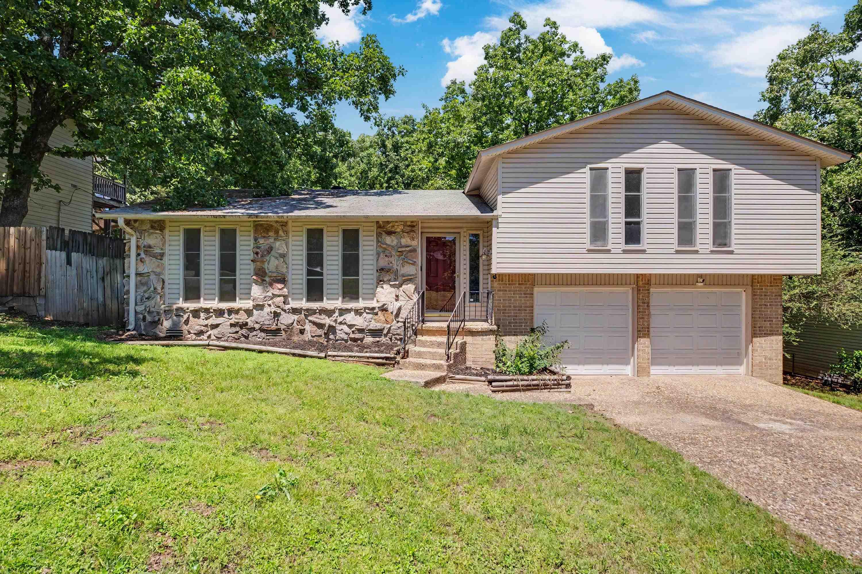 VERVACK HILLS - Residential