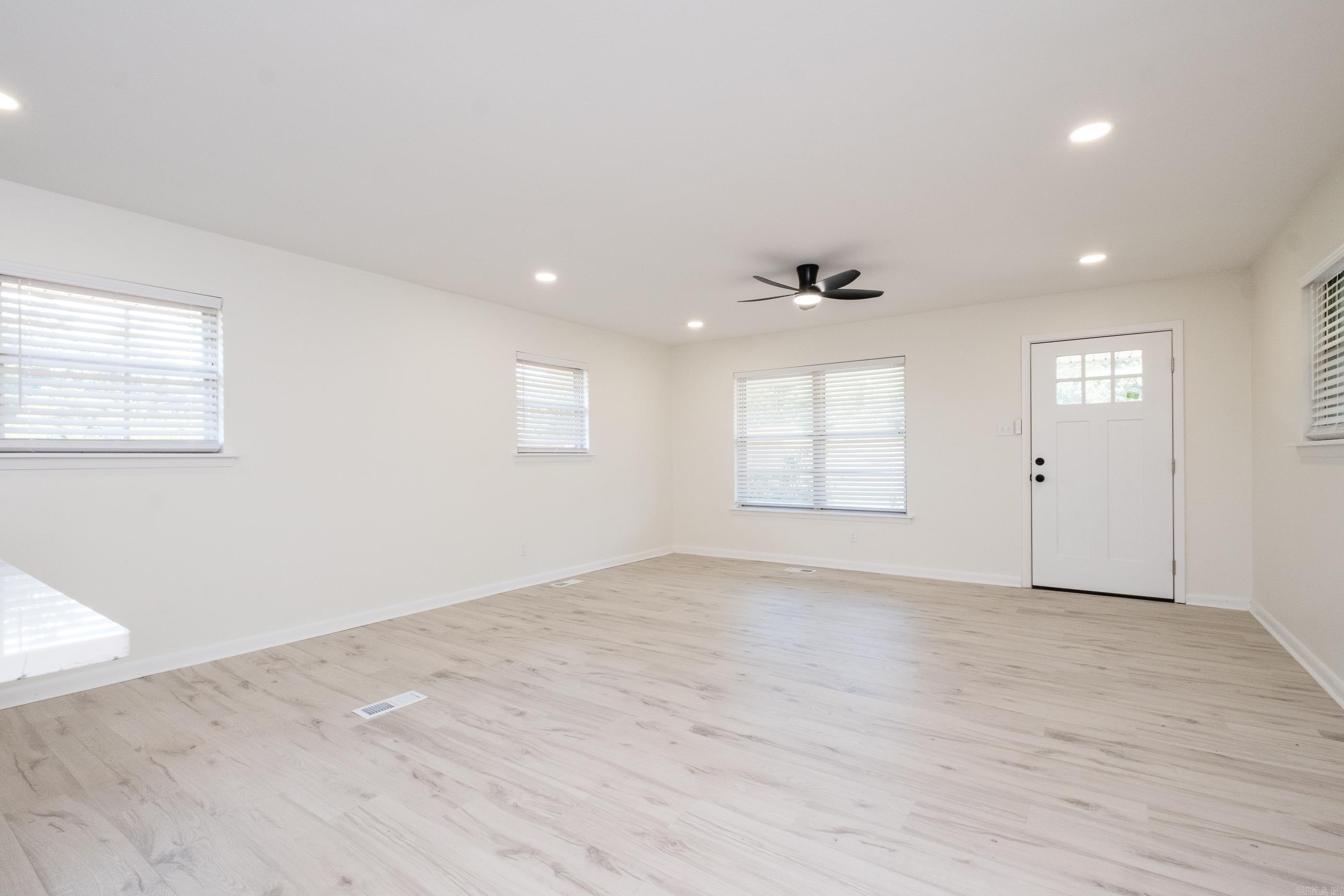 SMITH HEIGHTS - Residential