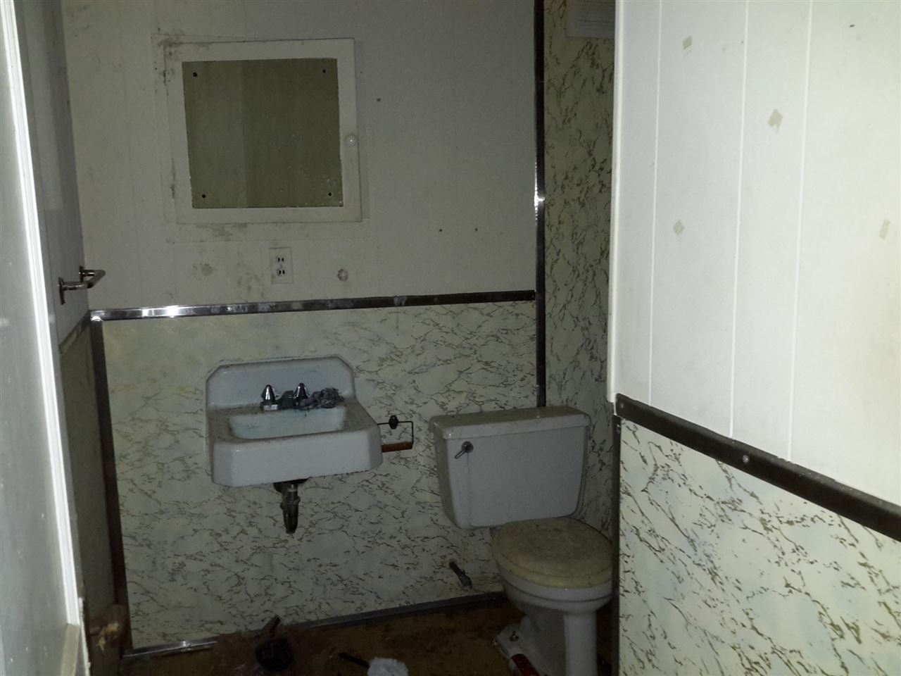 BLACKS SUB - Residential