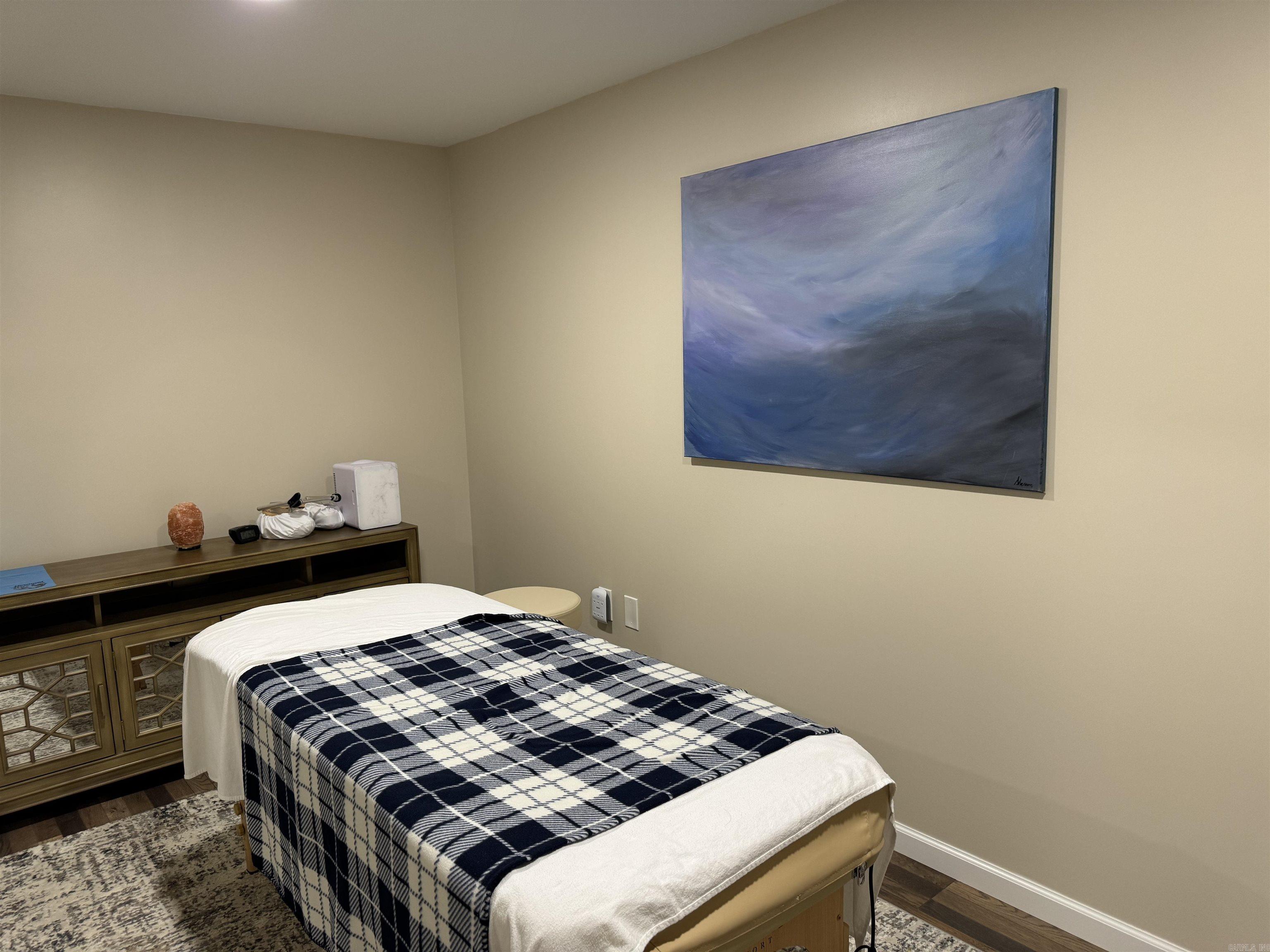 Jacksonville - Commercial Sale