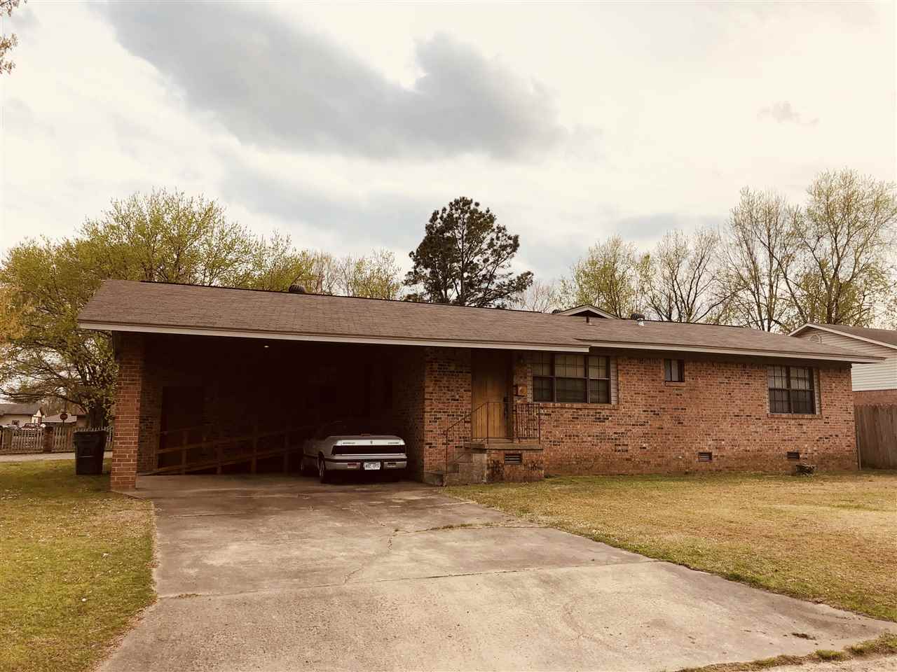 Sold AS IS WHERE IS.  Formal living room and large great room, laundry room and roomy kitchen.