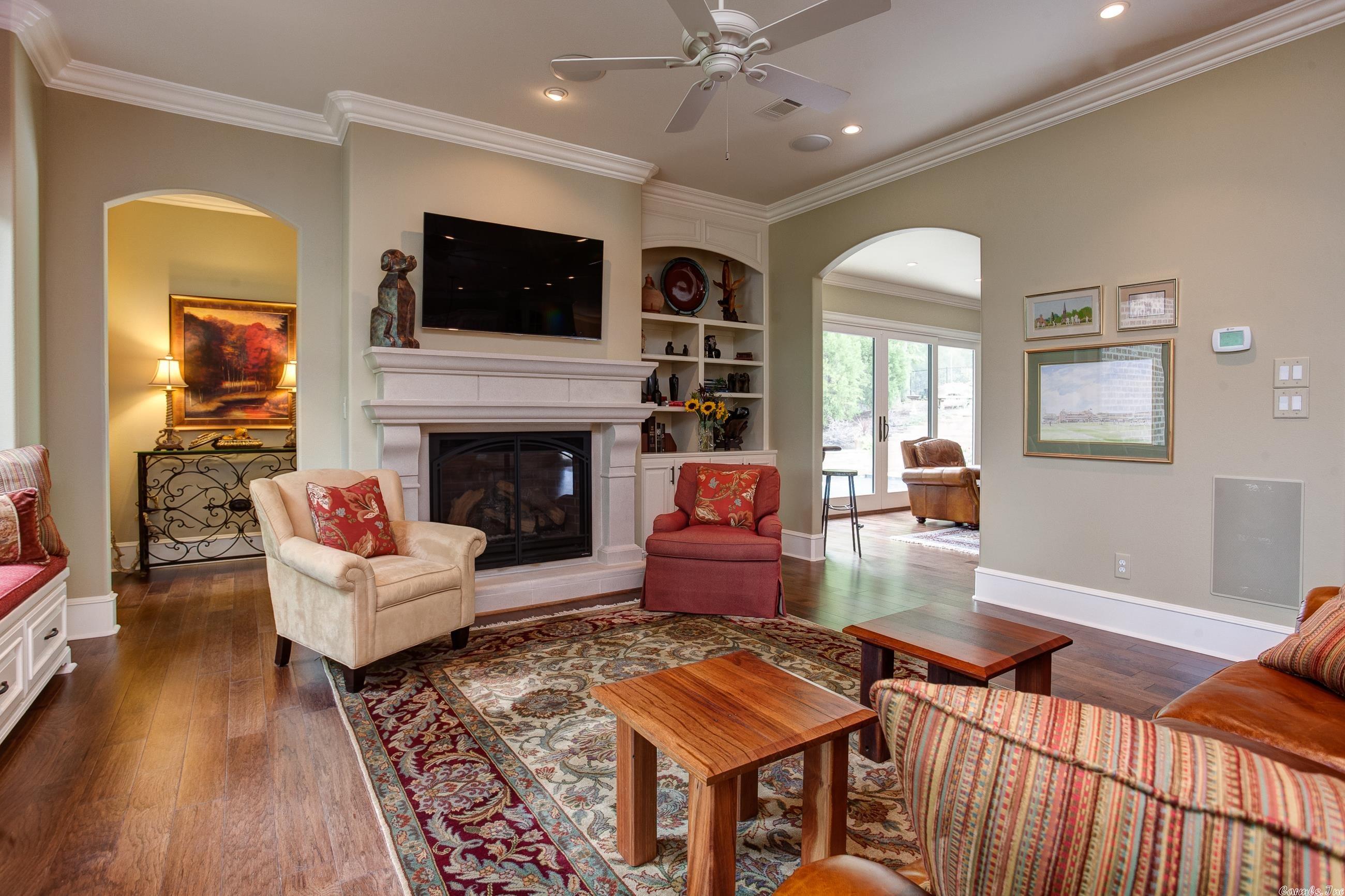 HICKORY POINTE ADDN - Residential