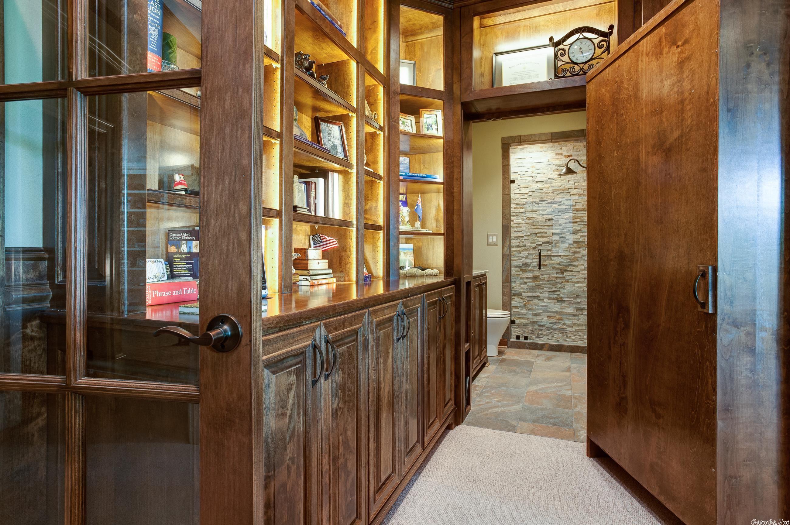 HICKORY POINTE ADDN - Residential