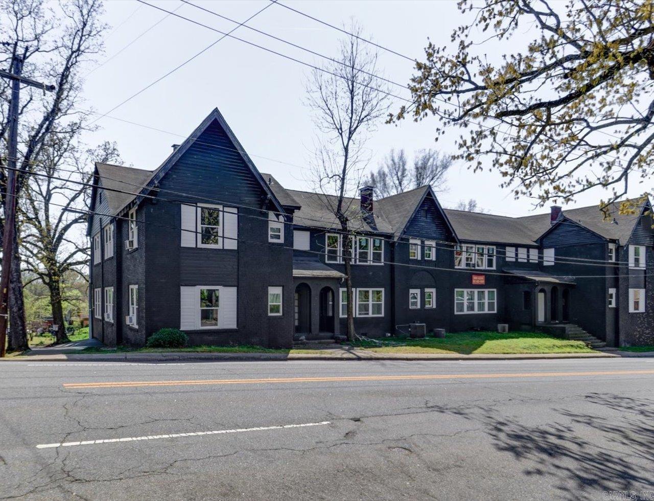 Positioned in one of Little Rock’s most sought-after neighborhoods, this 10-unit apartment building offers investors a compelling blend of current income and future upside. The property has undergone recent updates, including fresh paint and a full replacement of the rear deck, reducing near-term capital expenditure needs. The property features a strong unit mix of 2 one-bedroom units and 8 two-bedroom, 1-bath units, offering broad rental appeal across a range of tenants. With tenants responsible for utilities, ownership benefits from improved operating efficiency and expense control.