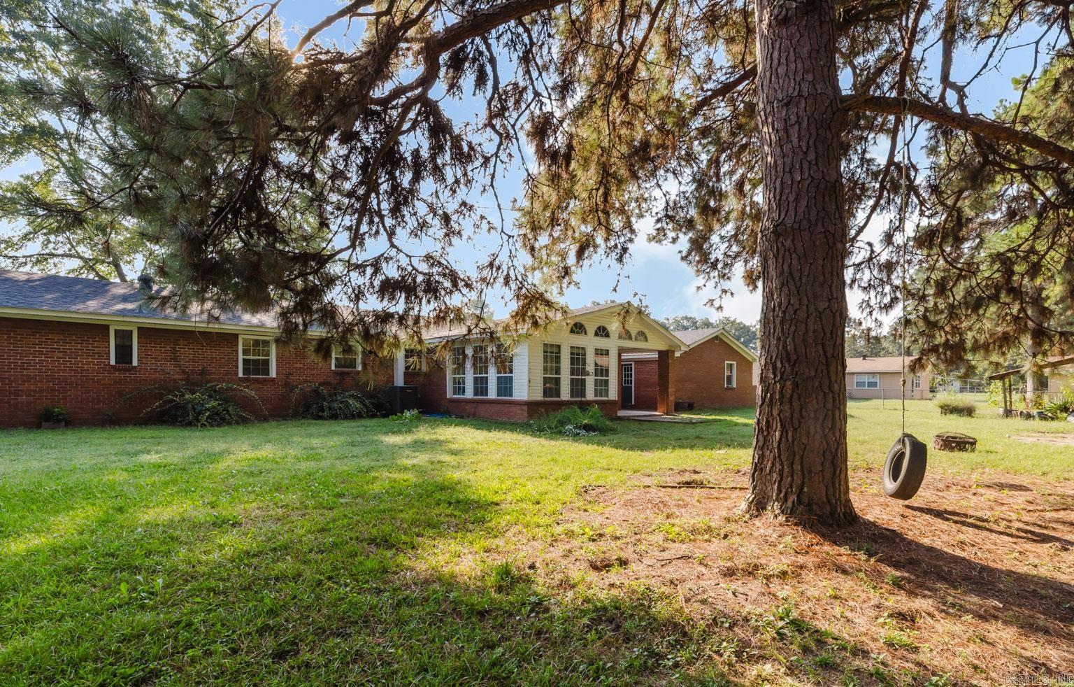 CUSHING MANOR - Residential
