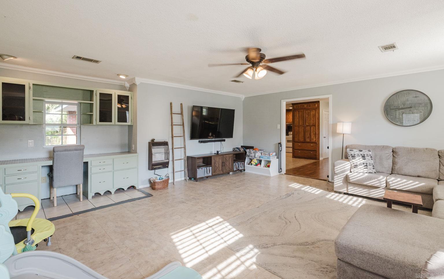 CUSHING MANOR - Residential