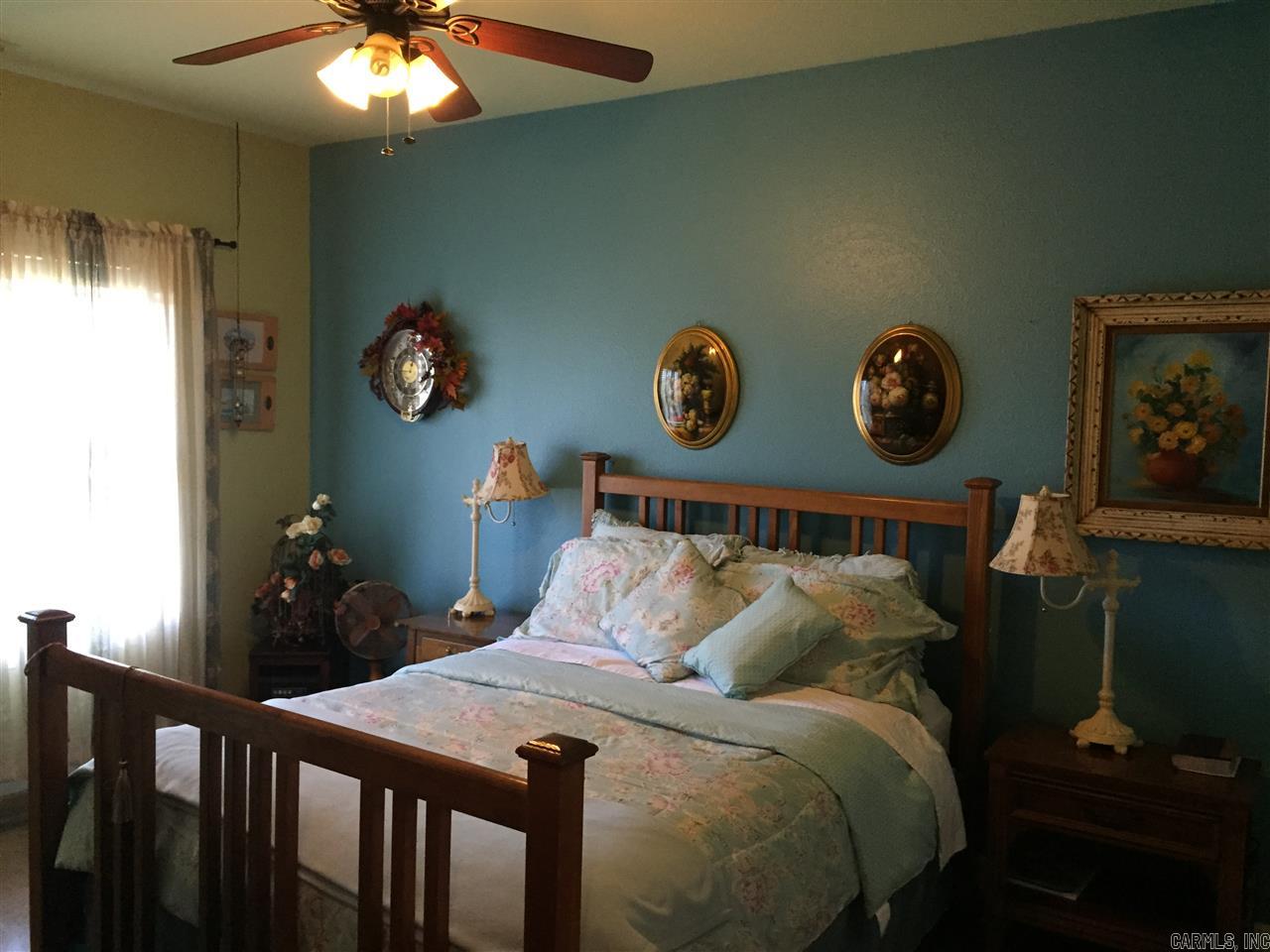 LONGHILLS VILLAGE - Residential