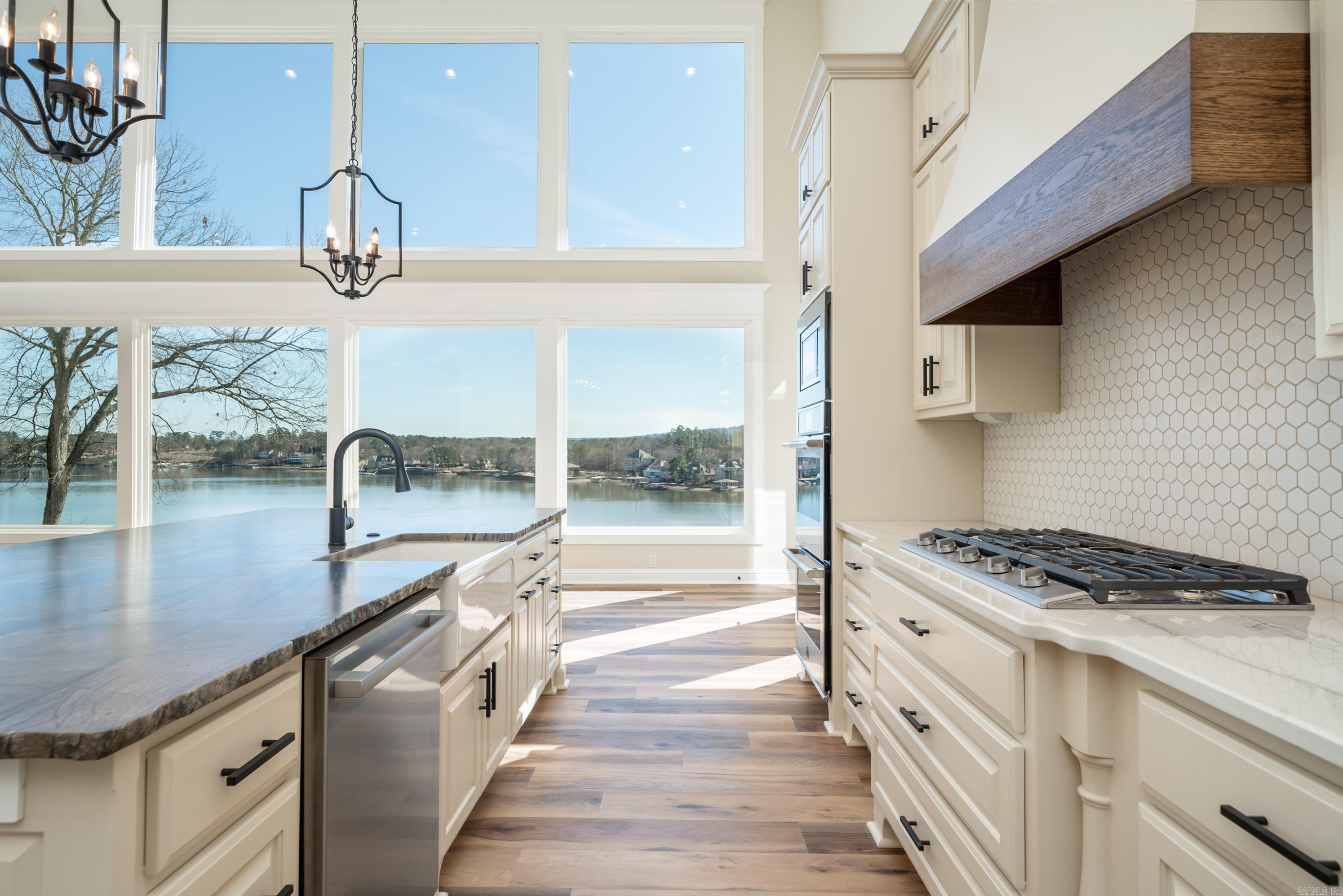 Lake View - Residential