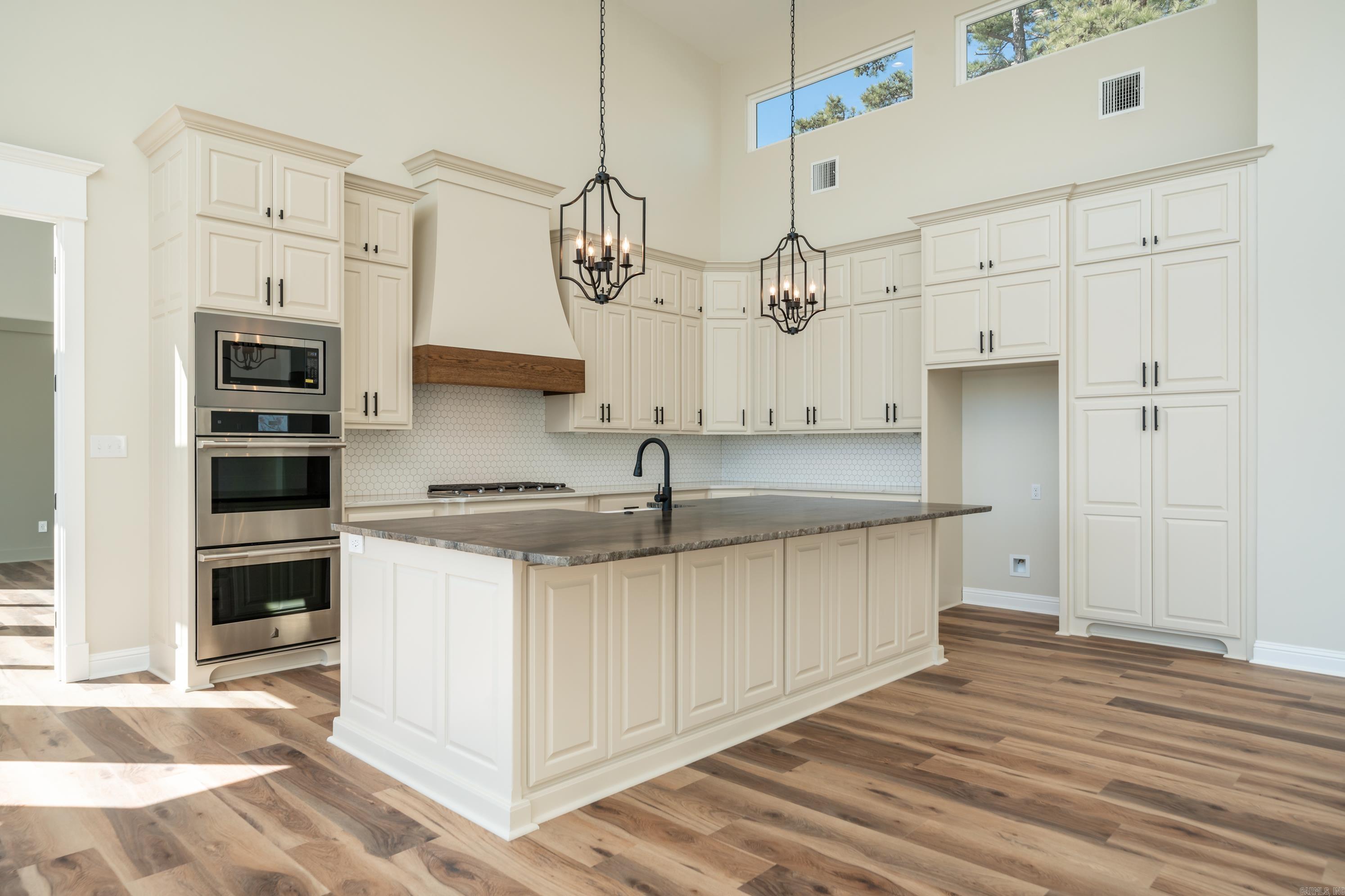 Lake View - Residential