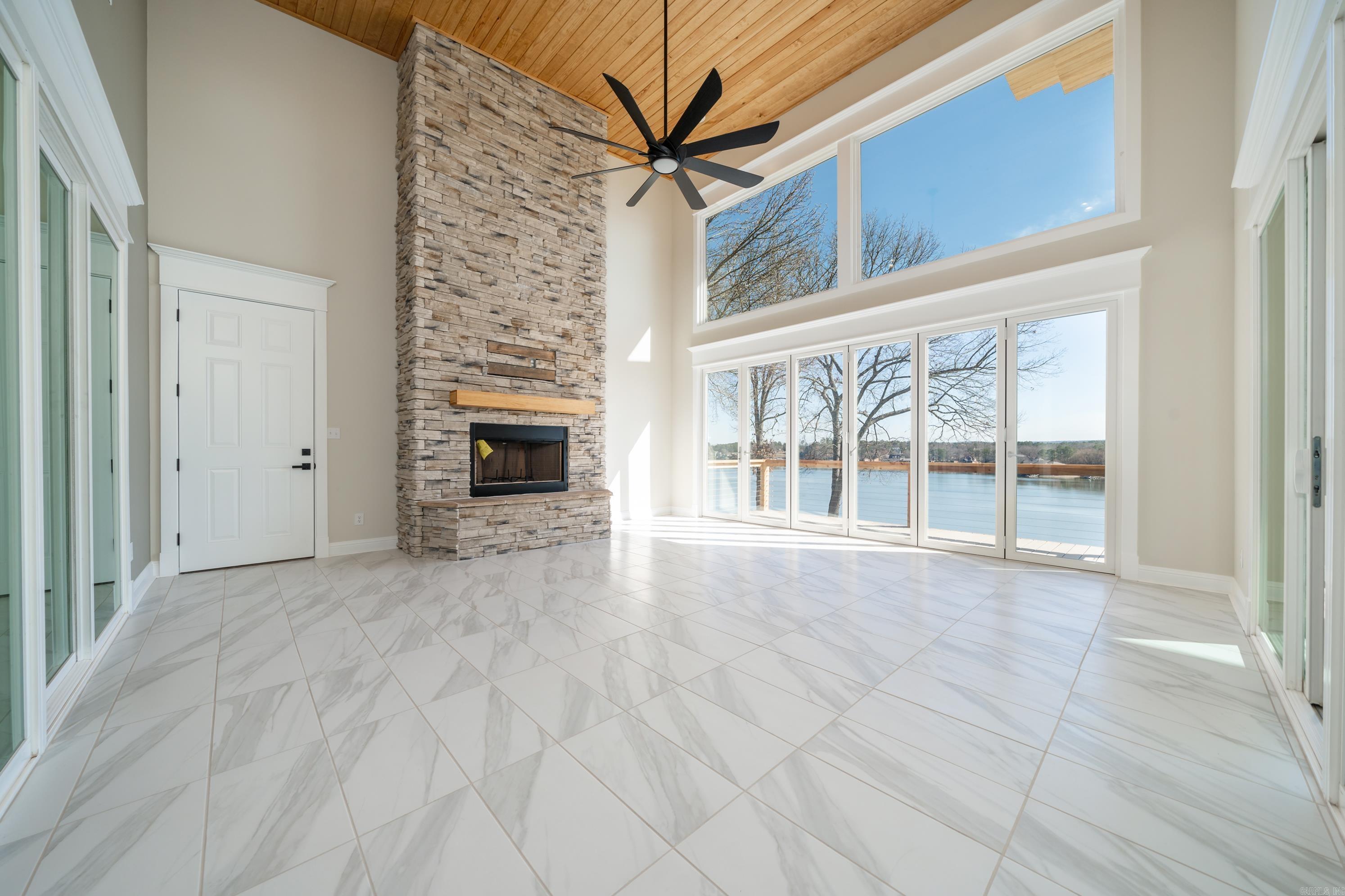 Lake View - Residential