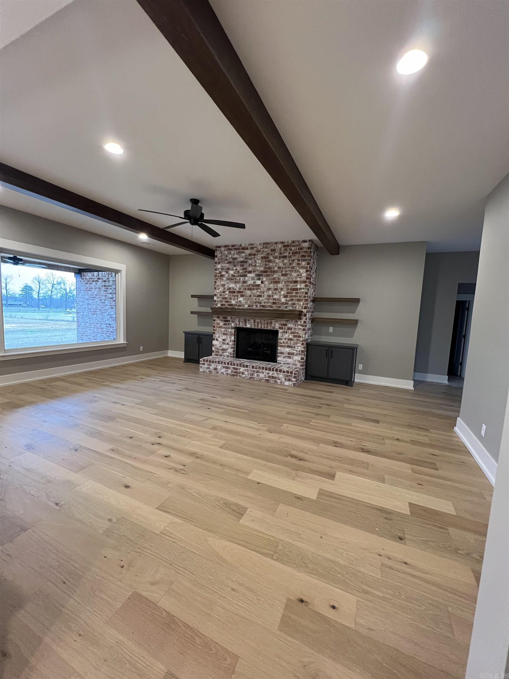 HAZEL OAK - Residential